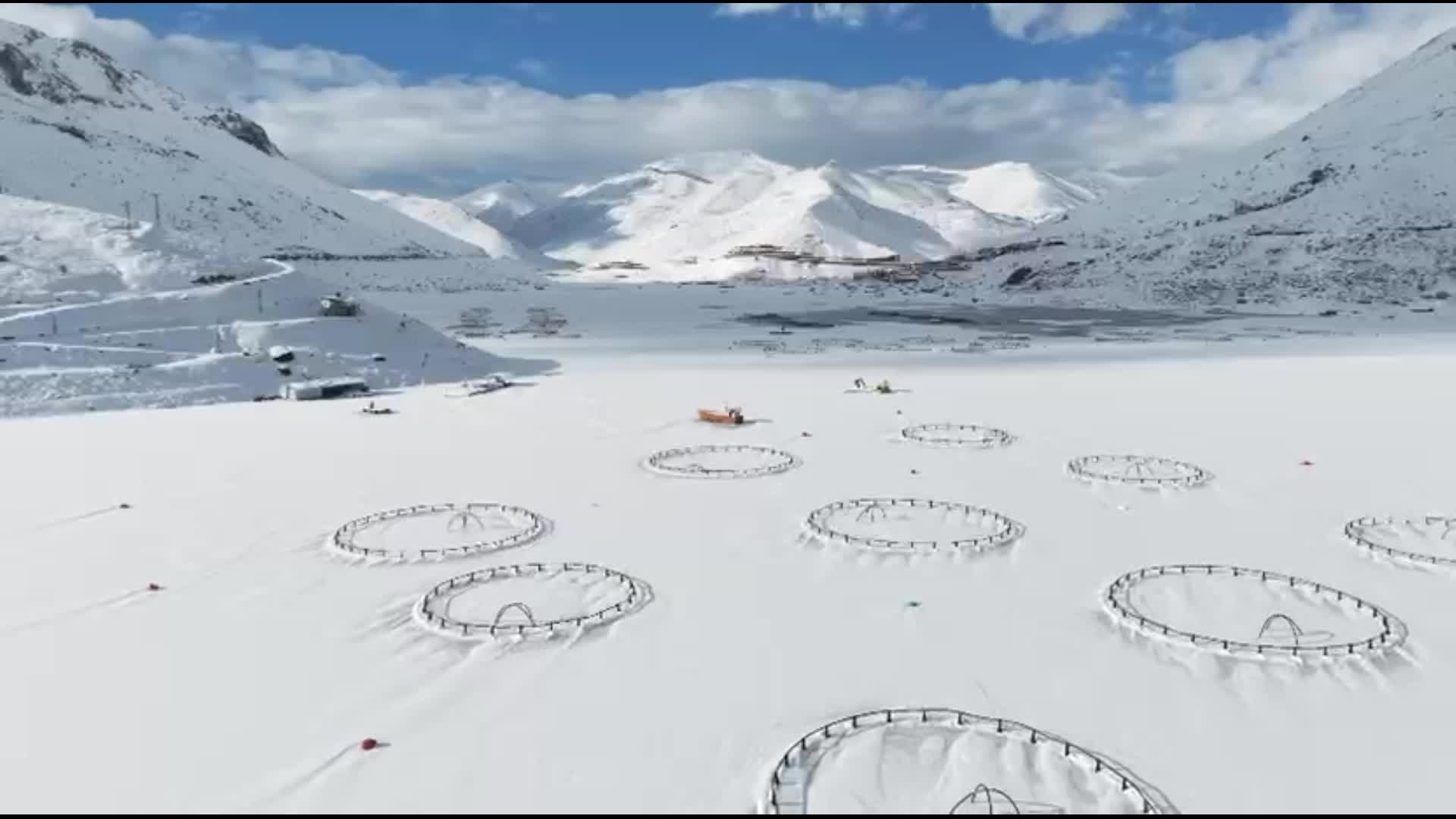 Çelikhan’daki yüzen adalar buz tuttu