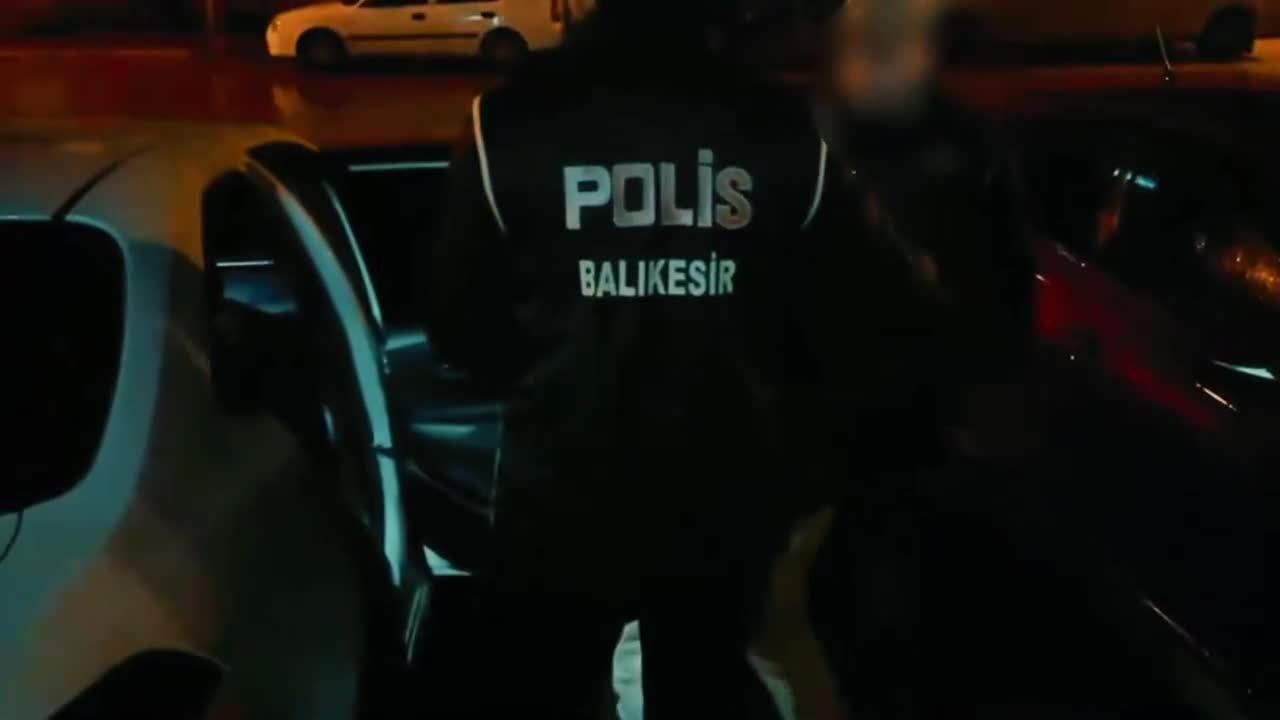 46 ilde yapılan FETÖ operasyonlarında 82 kişi tutuklandı