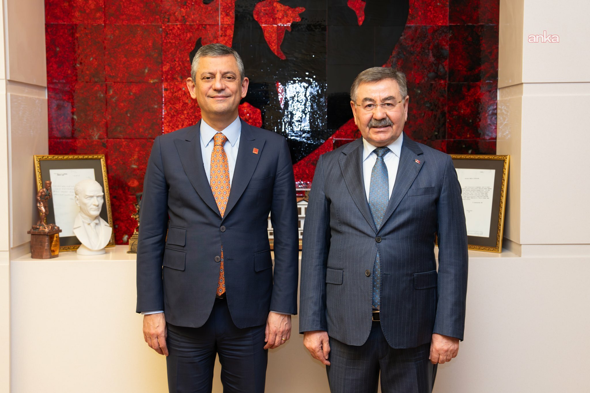Gölbaşı Belediye Başkanı Yakup Odabaşı, Özgür Özel'i ziyaret etti