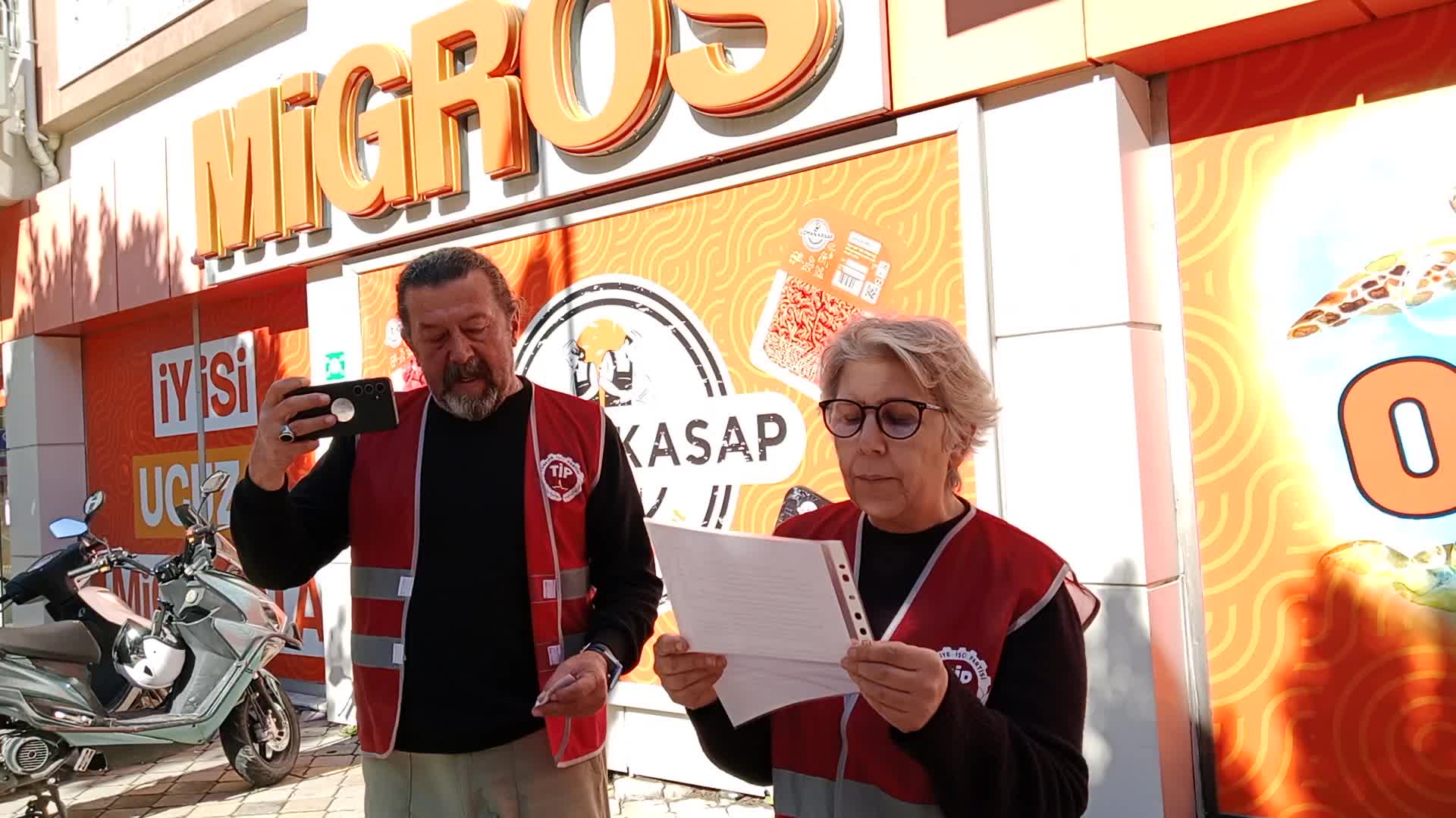 TİP'ten, Ortaca'da Migros işçilerine destek: İnsanca yaşanacak ücret talep etmek suç değildir