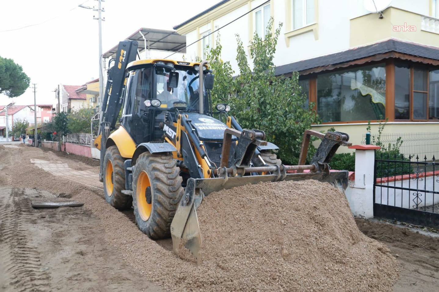Burhaniye Belediyesi’nden 200 milyon TL’lik yol ve altyapı yatırımı