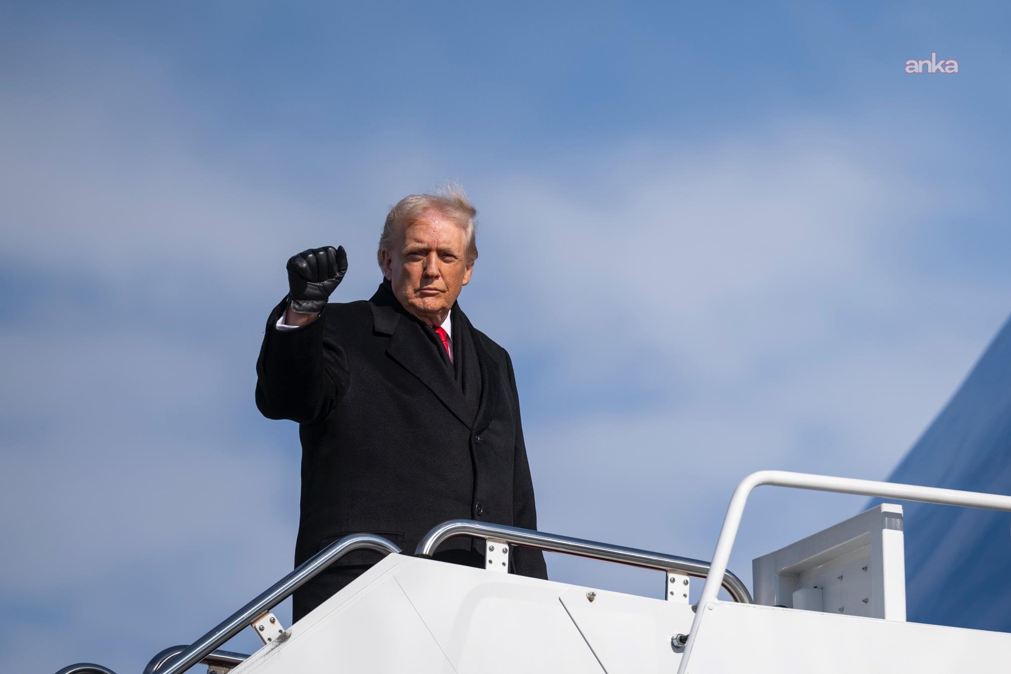 ABD Başkanı Trump: "Devasa bir donanma İran'a doğru ilerliyor"
