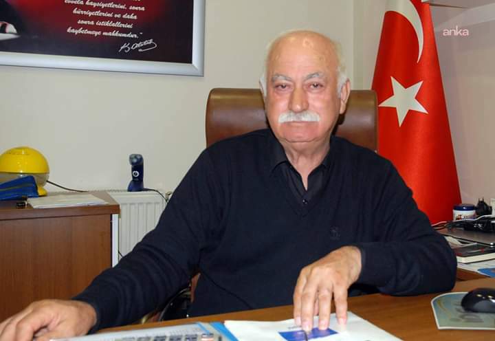 51 yıllık başkan güven tazeledi