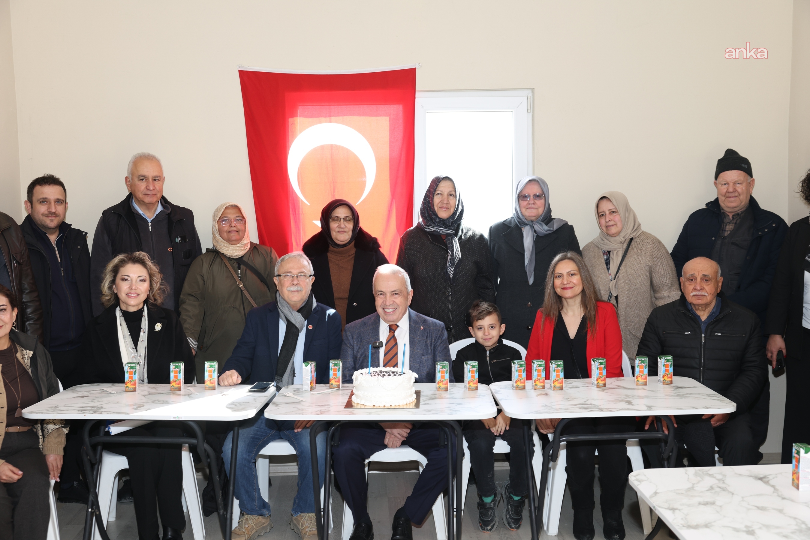 Nilüfer Belediye Başkanı Özdemir, mahalle sakinlerinin taleplerini sahada dinledi