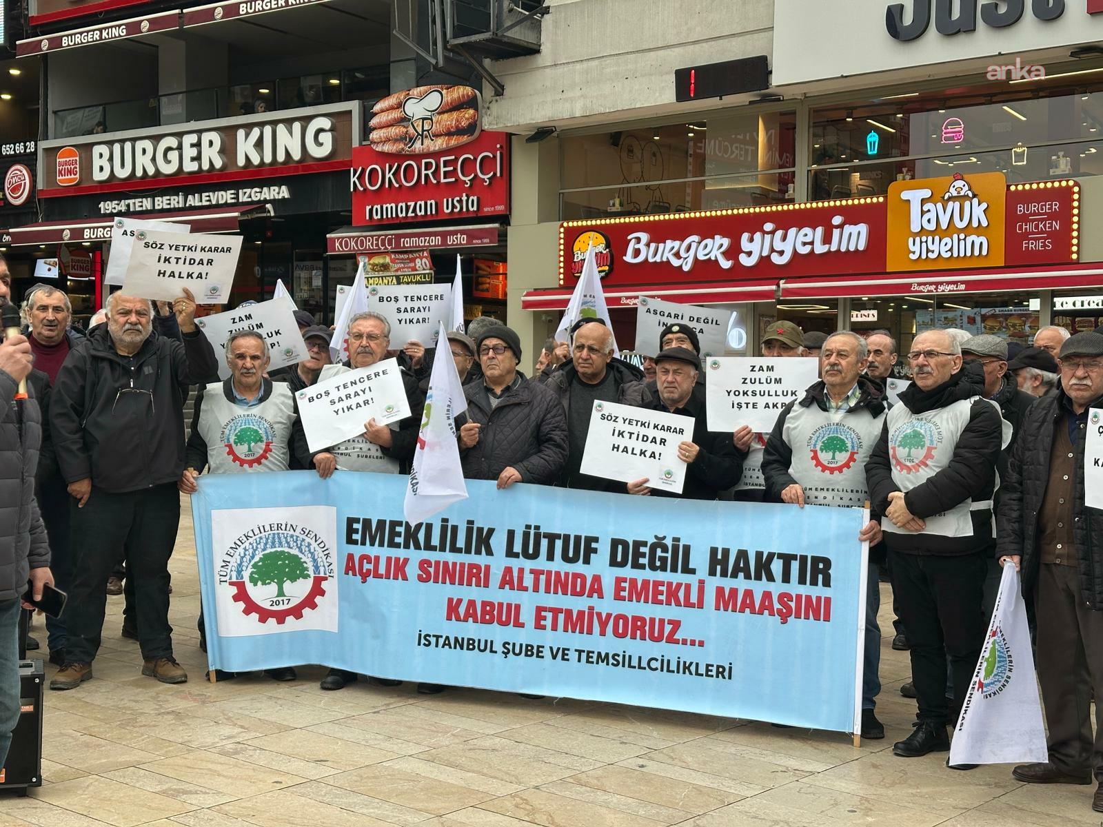 Emekliler İstanbul'da Şirinevler ve Söğütlüçeşme'de açıklama yaptı: "Bu ülkenin emeklileri susmayacak, diz çökmeyecek!"