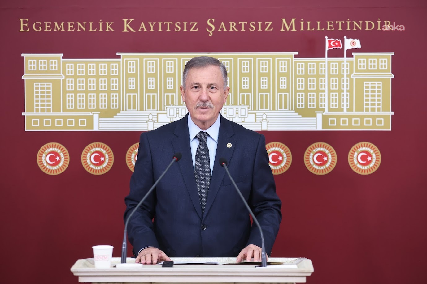 Selçuk Özdağ’dan TUS ücretlerine tepki: Bu bir hizmet bedeli değil, örtülü vergidir