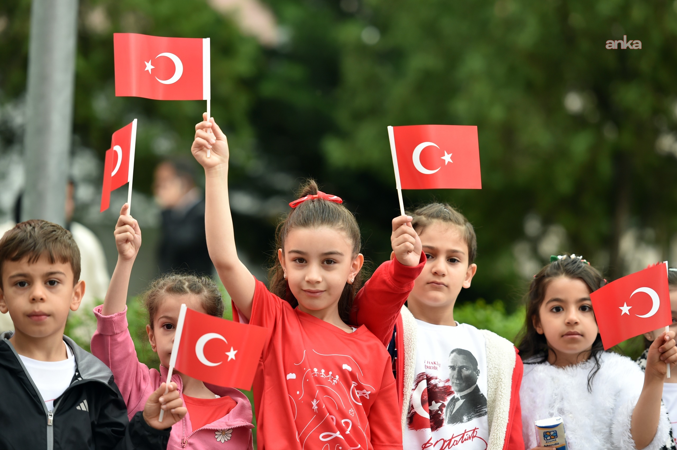 Okullarda ikinci dönem “bayrak sevgisi” temasıyla başlayacak