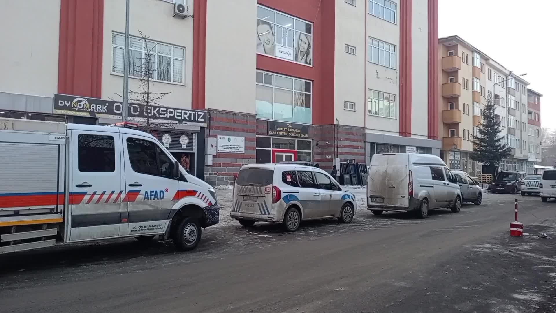 Kars'ta asansör boşluğuna düşerek ölen gencin cesedi, 2 gün sonra bulundu
