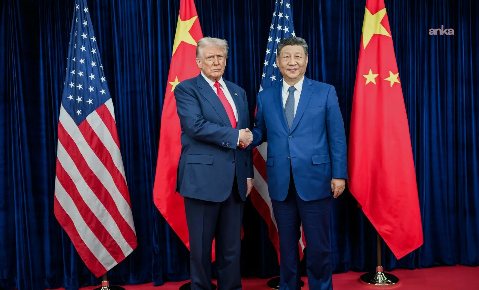 Trump, İngiltere ve Kanada'yı Çin ile ilişkiler konusunda uyardı