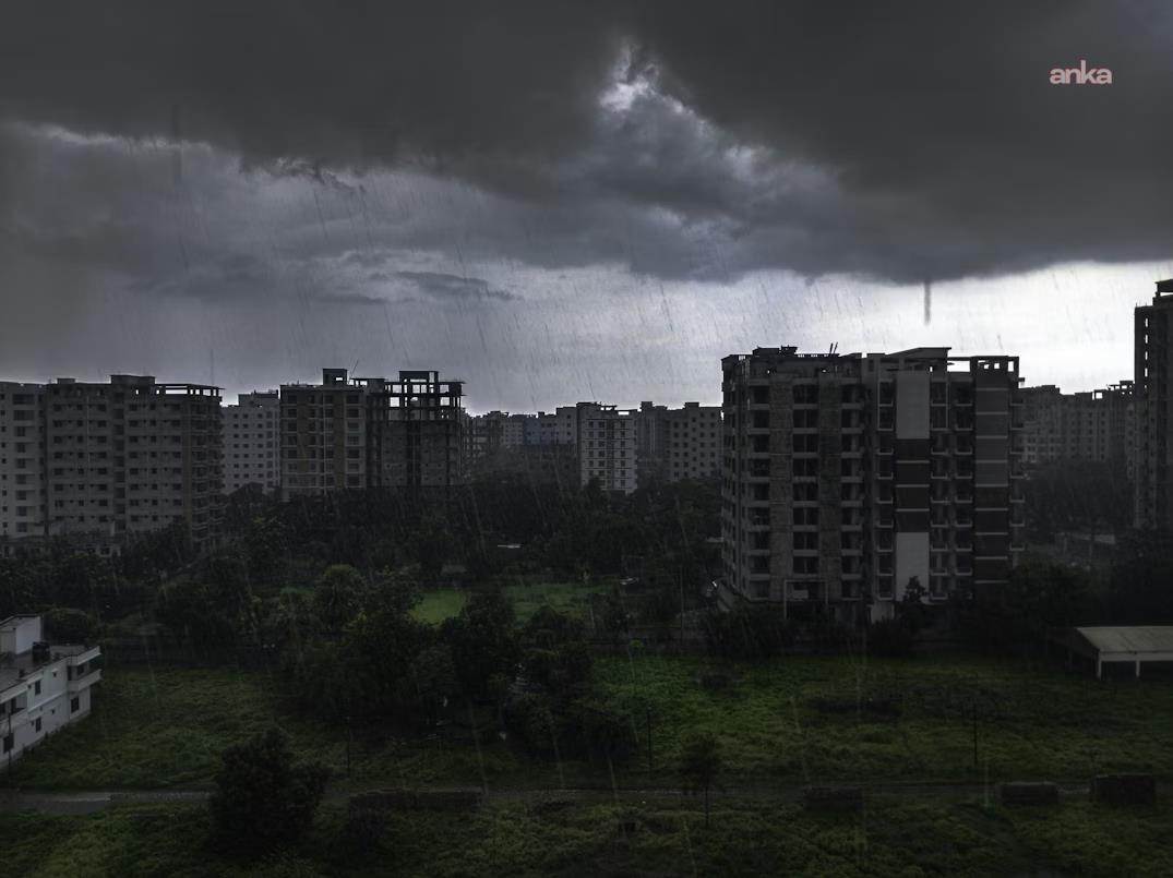 Meteoroloji’den sağanak ve fırtına uyarısı