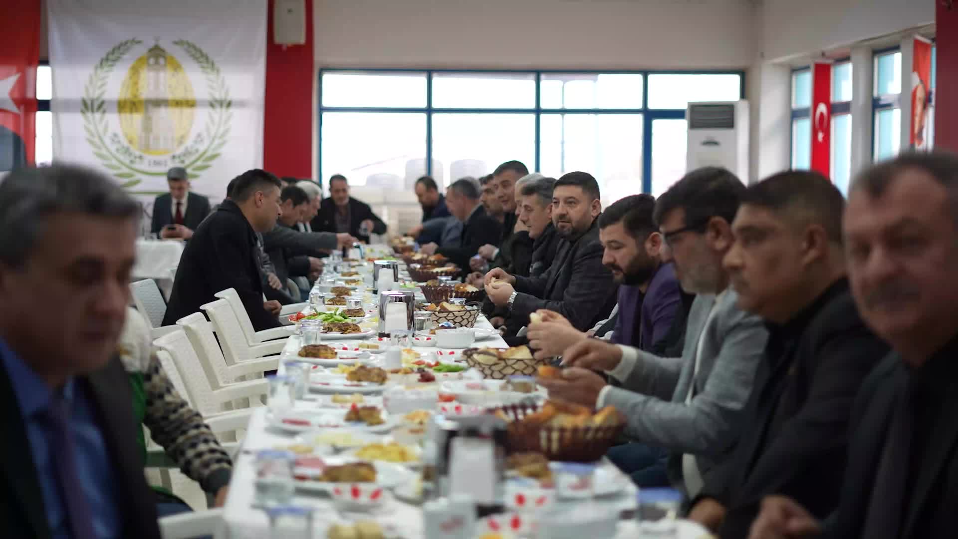 Manisa Büyükşehir Belediye Başkanı Dutlulu, muhtarlar ve STK’lerle Kırkağaç’ın geleceğini konuştu