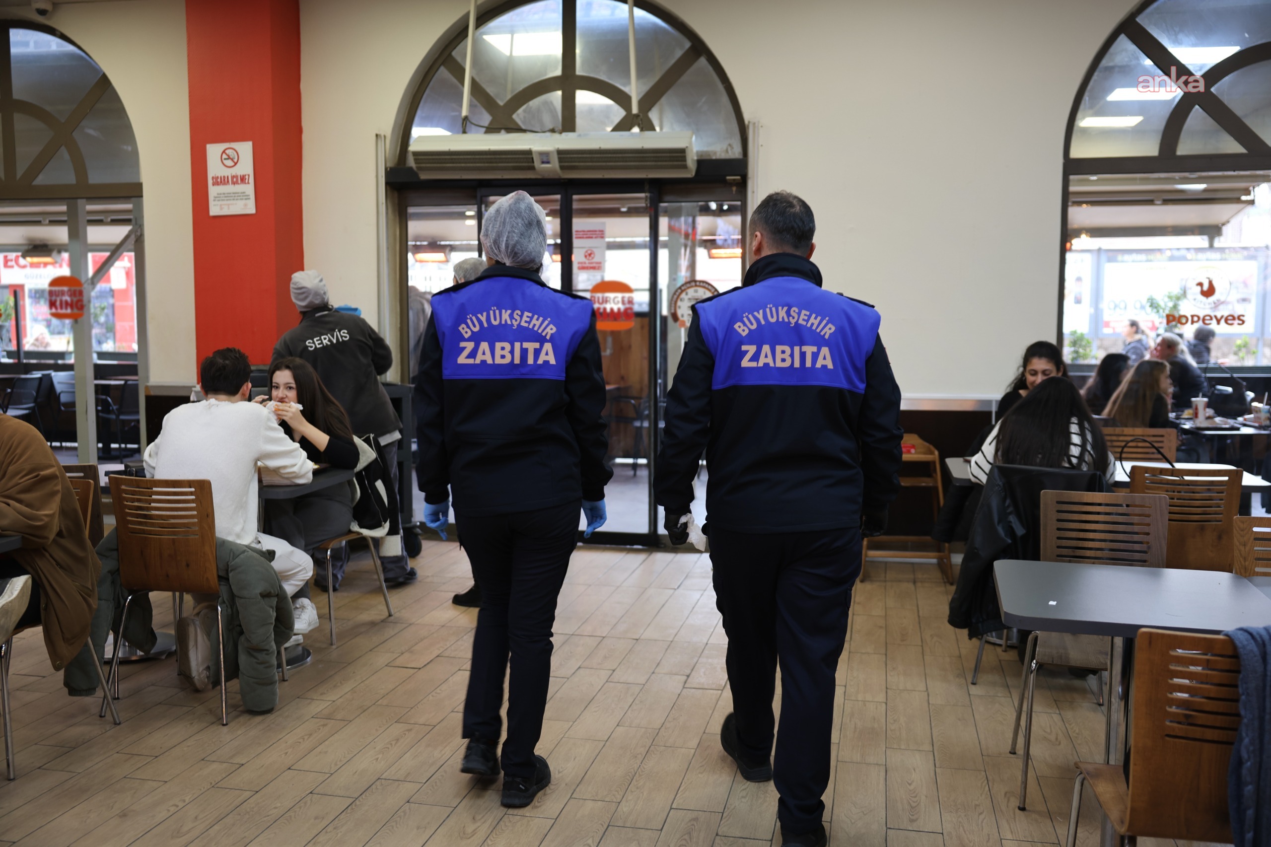 Eskişehir Büyükşehir Belediyesi zabıta ekiplerinden restoran ve gıda işletmelerine denetim