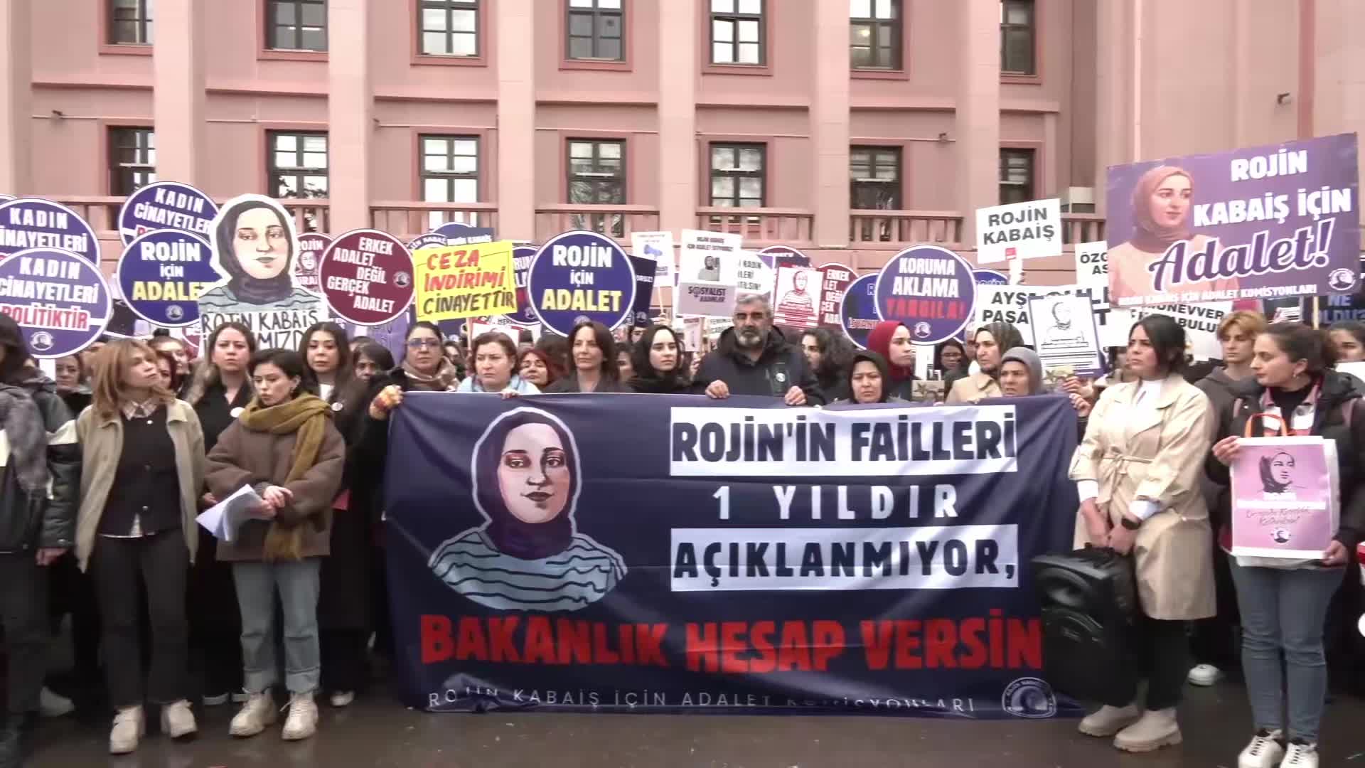 Rojin Kabaiş'in babası Cumhurbaşkanı Erdoğan ve Bakan Tunç'a seslendi: "Sadece benim kızım değil, sizin de kızınızdır. Sizin kızınız katledilmiş"