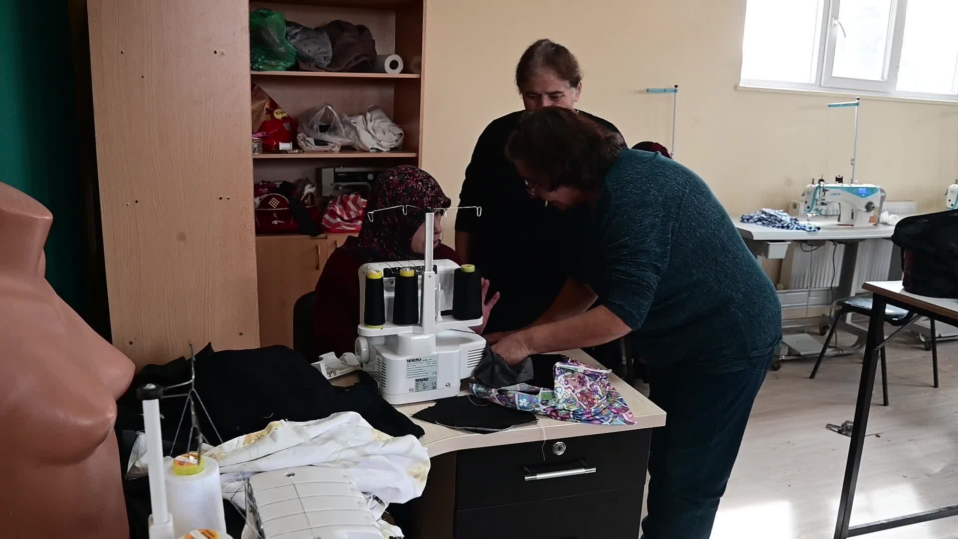 Yozgat’ın Bahadın beldesinde kadınlar beceri kurslarına ilgi gösteriyor