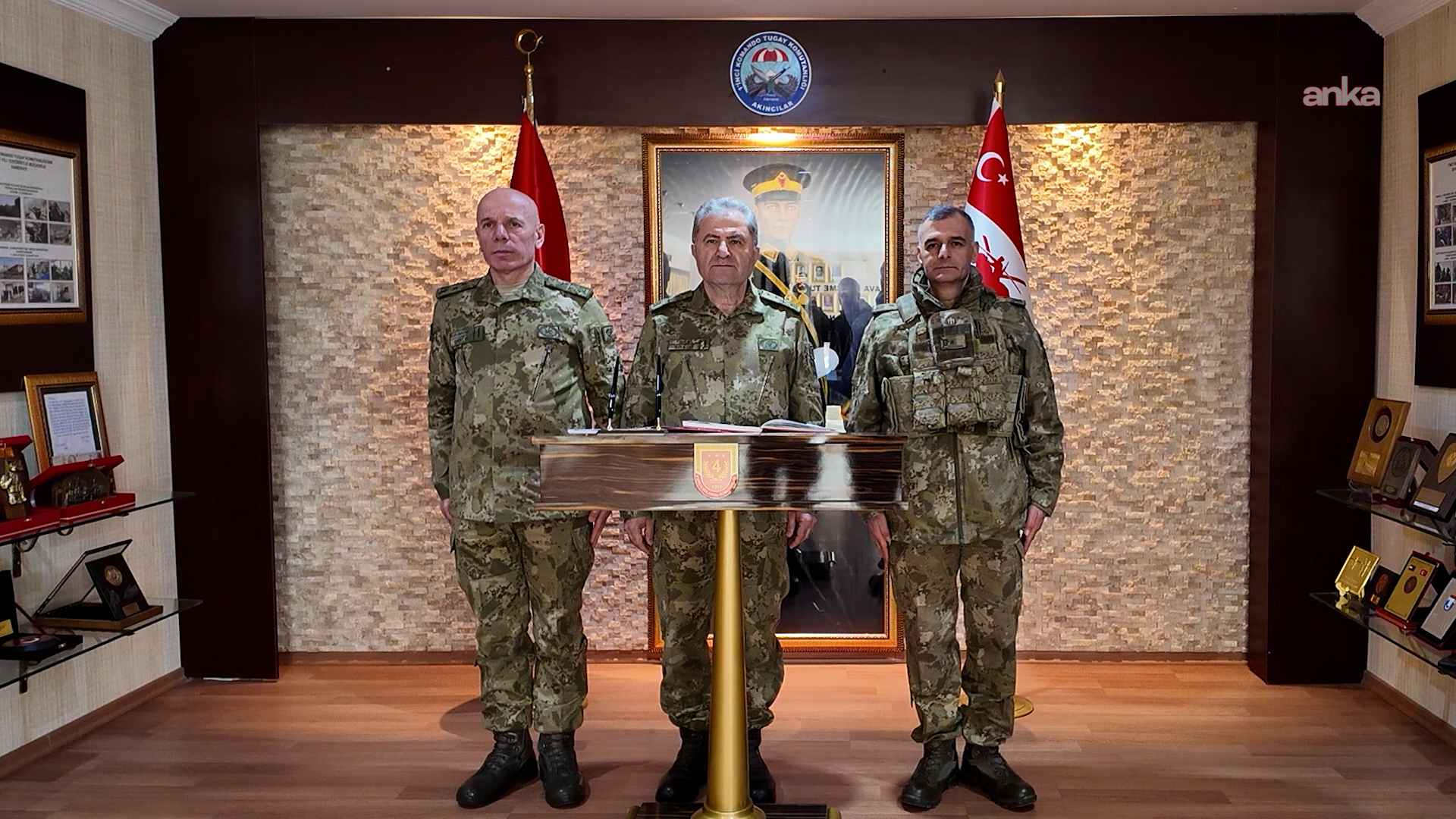 Kara Kuvvetleri Komutanı Orgeneral Tokel, 1'inci Komando Tugay Komutanlığı'nda denetlemelerde bulundu