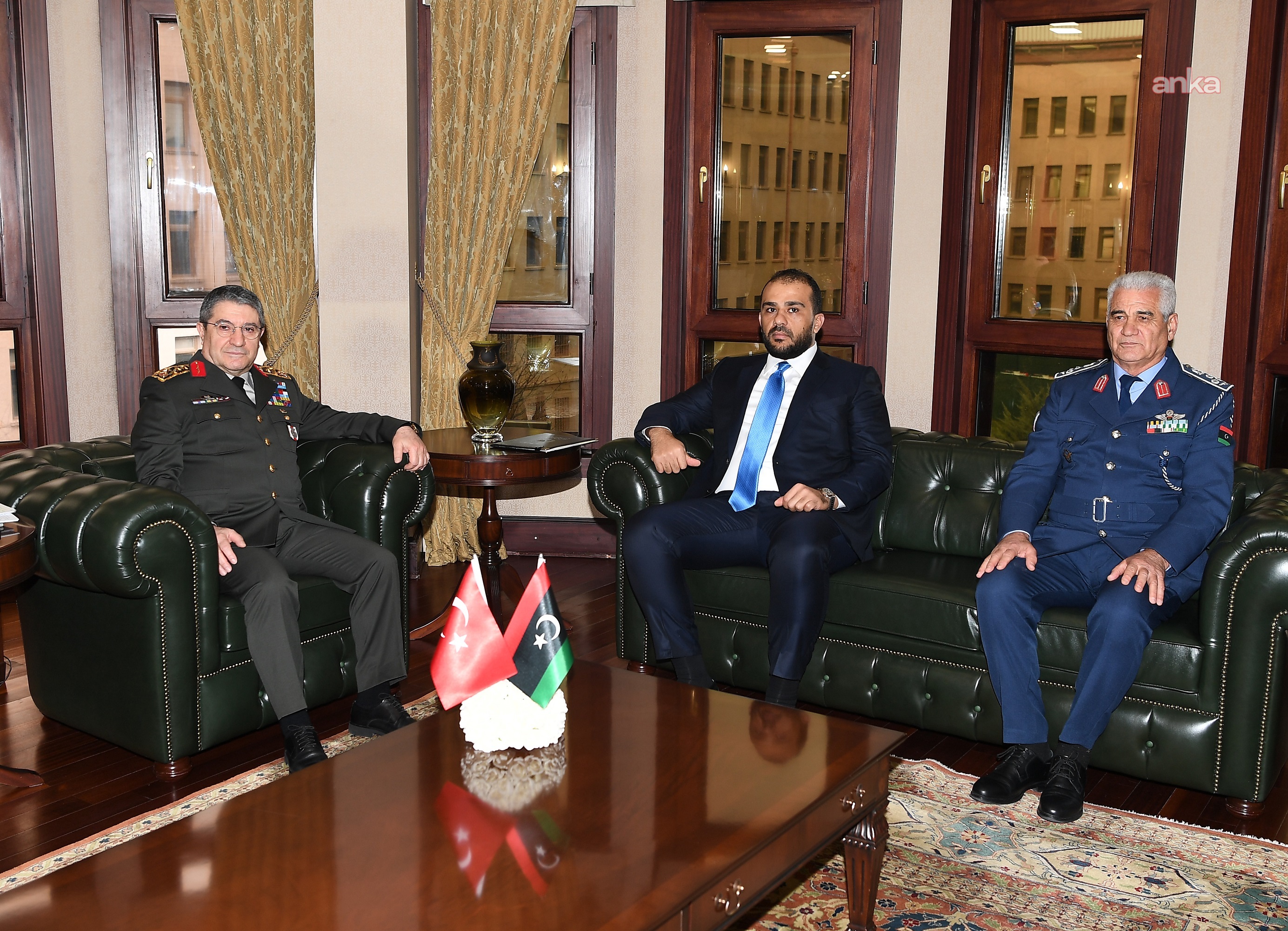 Genelkurmay Başkanı Orgeneral Bayraktaroğlu, Libya Savunma Bakan Vekili Tümgeneral Zubi ile görüştü