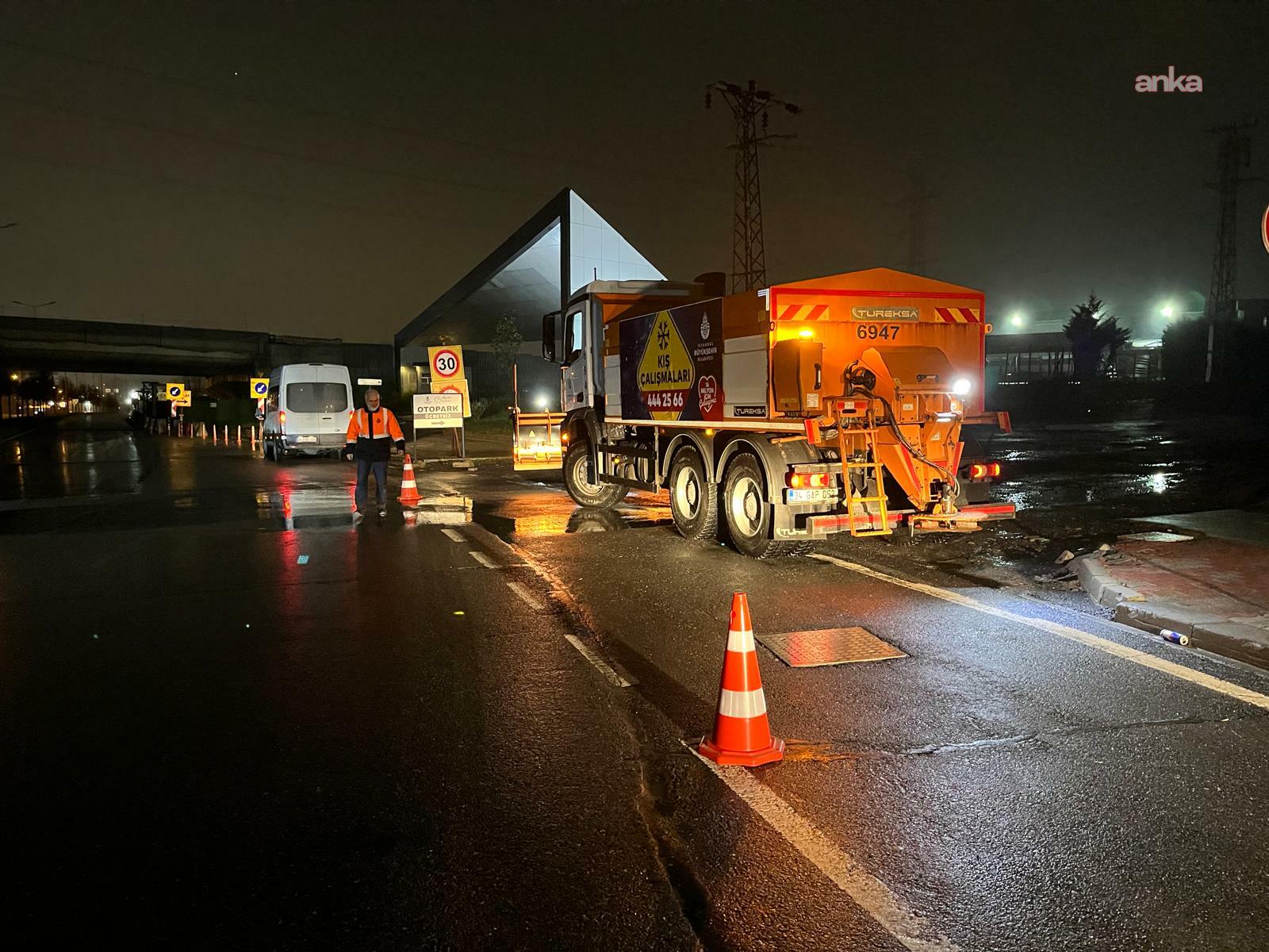AKOM: İstanbul'da metrekareye 21 kilogram yağış düştü, en çok yağış Terkos Barajı civarına yağdı, öğle saatlerinden itibaren batı ilçelerinde karla karışık yağmur ve kar bekleniyor