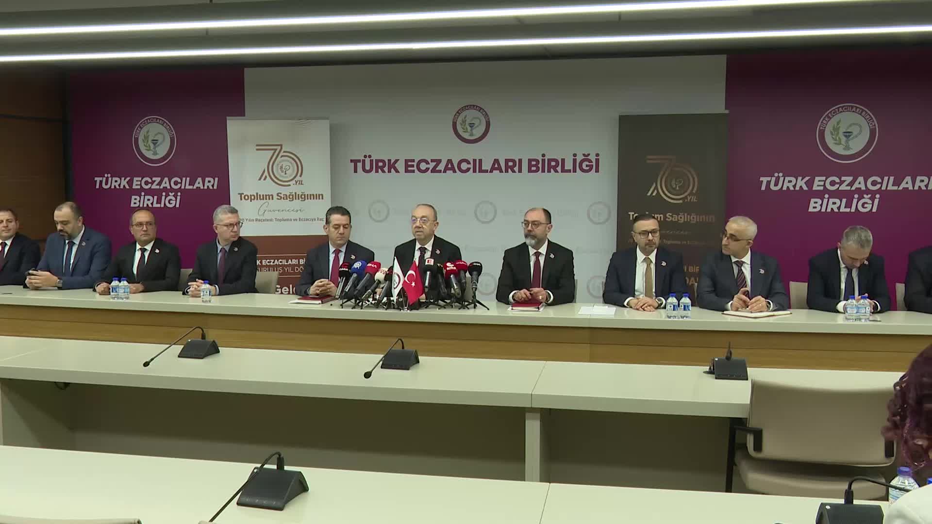 Türk Eczacıları Birliği Başkanı Demirci: "Toplam sağlık harcamaları içinde vatandaşın cepten ödediği tutar yüzde 19’a kadar çıkmış"