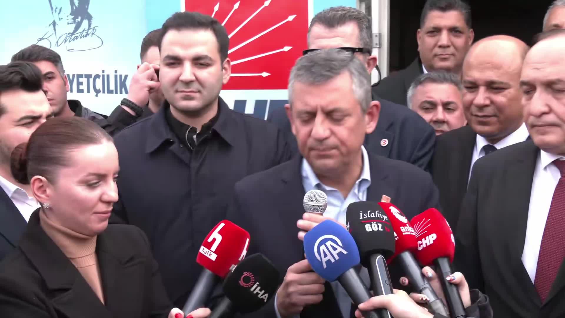 Özgür Özel Gaziantep'te... Özgür Özel'den Erdoğan'a: "Sandık geliyor, hesap orada görünecek"
