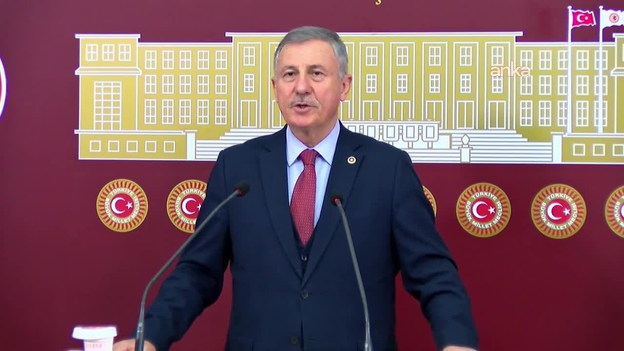 Selçuk Özdağ'dan "Trump" eleştirisi: "Küresel barış tehditlerle sağlanamaz. Dünya 'ben istersem vururum' diyen bir zihniyetle asla yönetilmez"