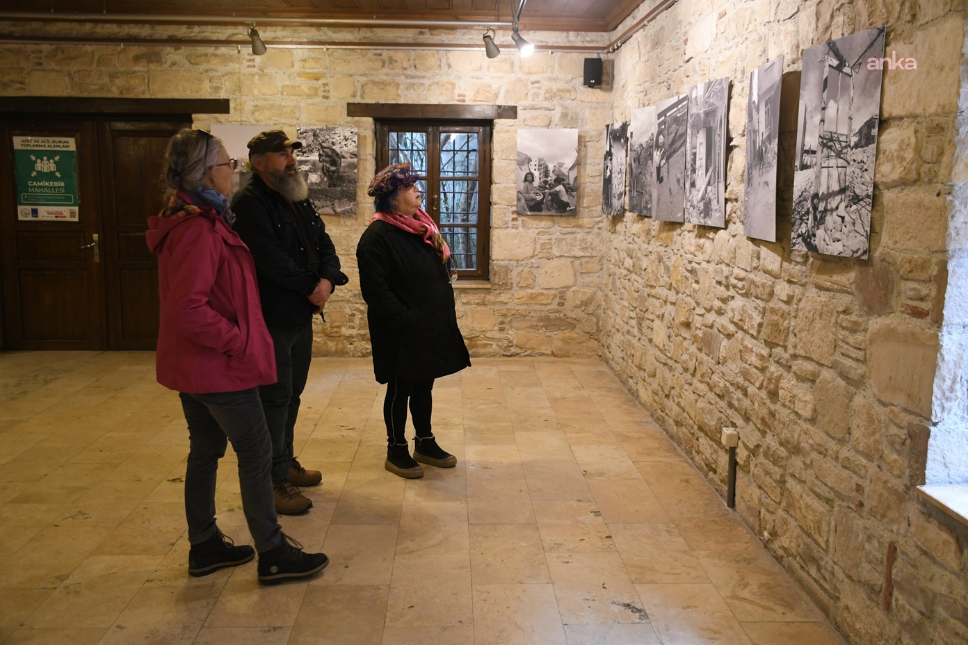 Kuşadası Belediyesi İbramaki Sanat Galerisi, “Yerin Hatırası” sergisine ev sahipliği yapıyor