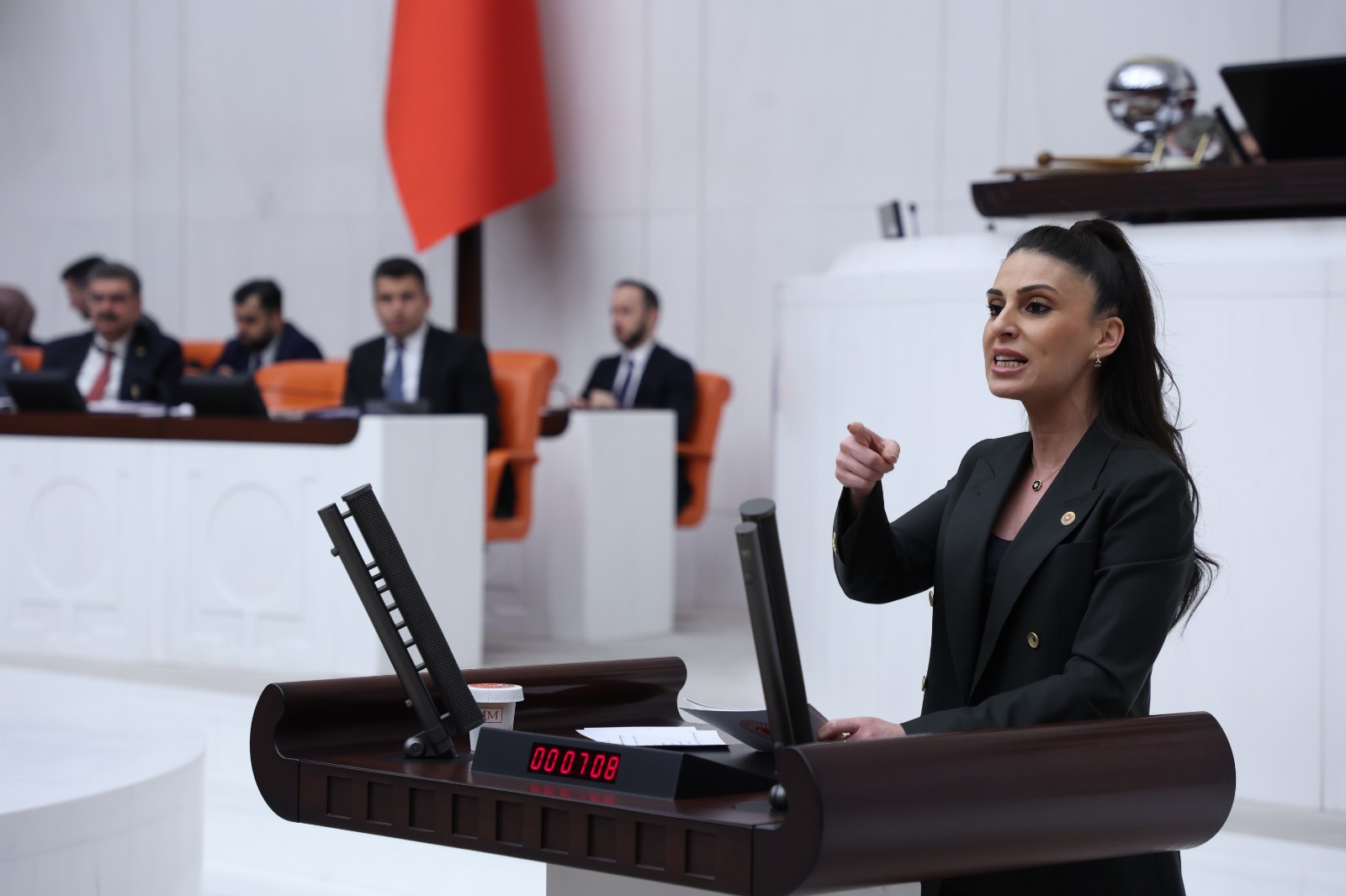 CHP'li Özcan'dan, AK Partili Mete’ye tepki: Muğla fethedilecek bir ganimet değildir