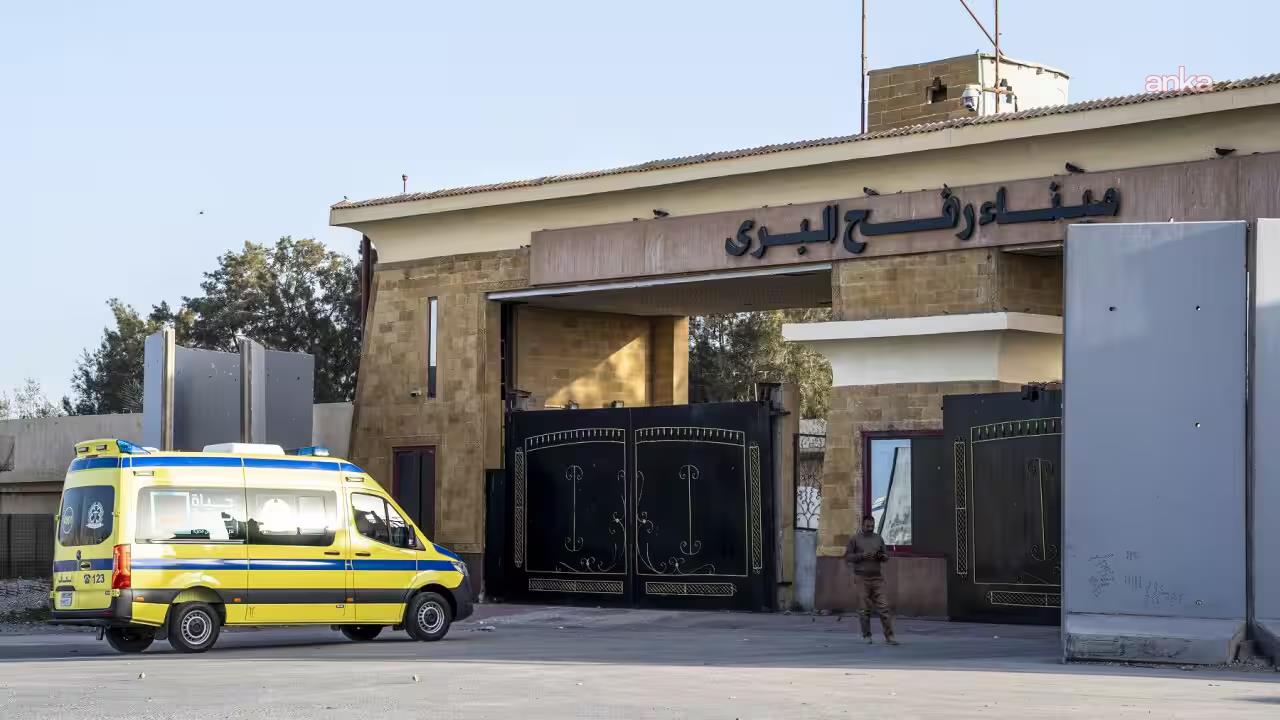 İsrail, Refah Sınır Kapısı’ndan yalnızca 5 Filistinli hastanın çıkışına izin verdi