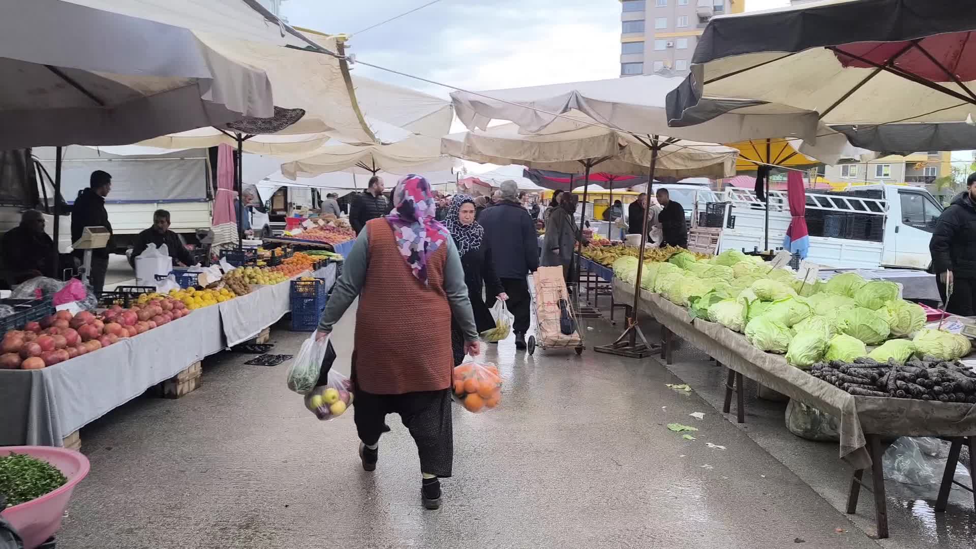 Osmaniyeli emekli: "Kendileri 500 bin lirayla doymuyorlar, bize de 20 bin lira"