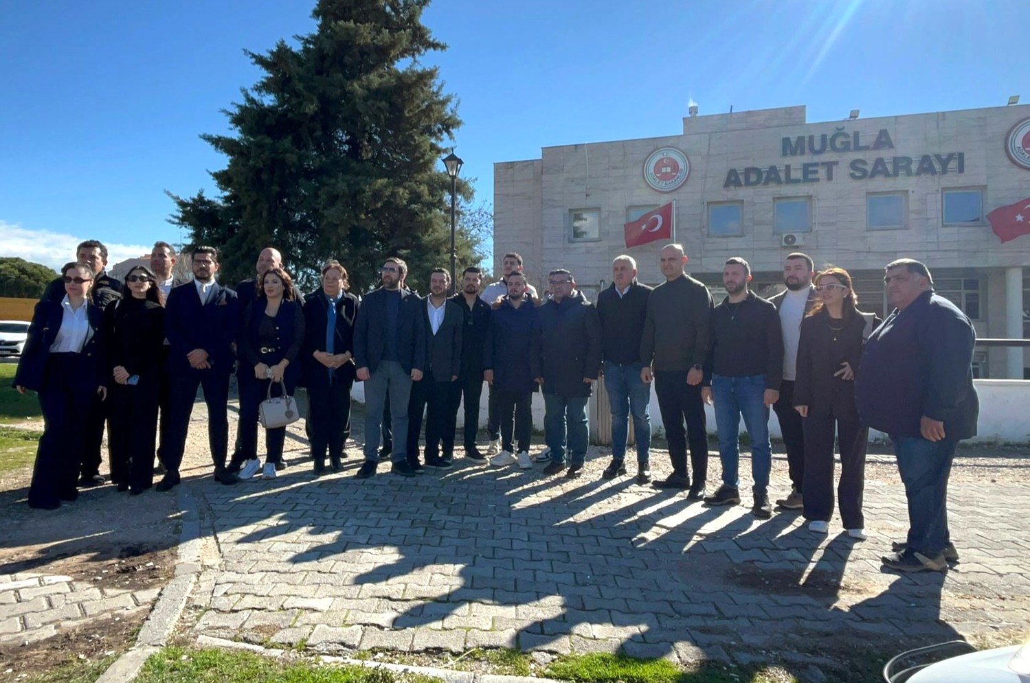 Marmaris Belediye Başkanı Ünlü'ye adli para cezası