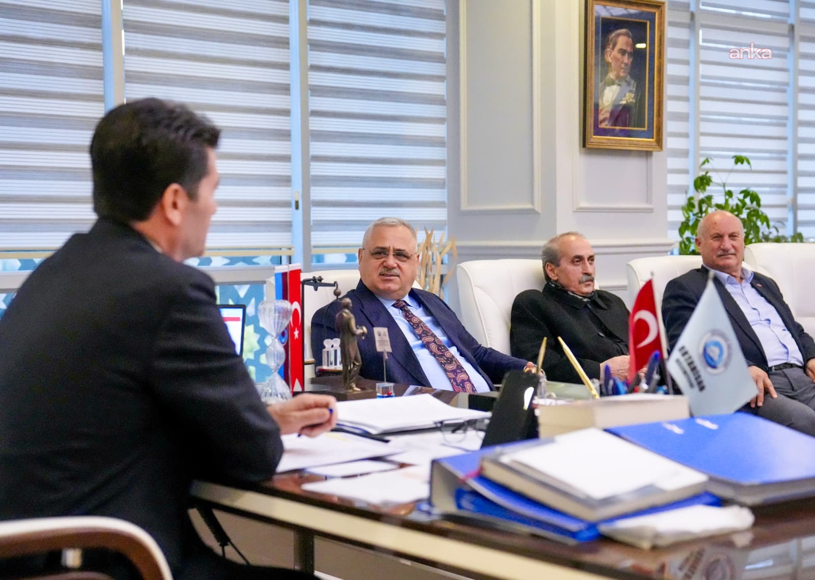Ortahisar'da burs dayanışması büyüyor... Muhtarlardan kampanyaya destek