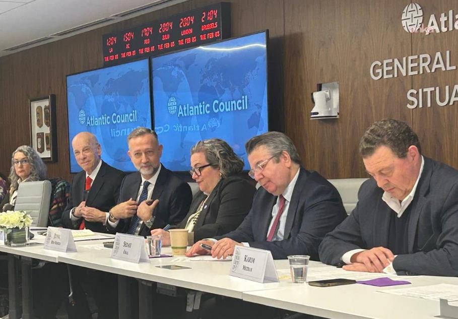 Dışişleri Bakan Yardımcısı Gümrükçü, Atlantic Council'ın düzenlediği yuvarlak masa toplantısına katıldı