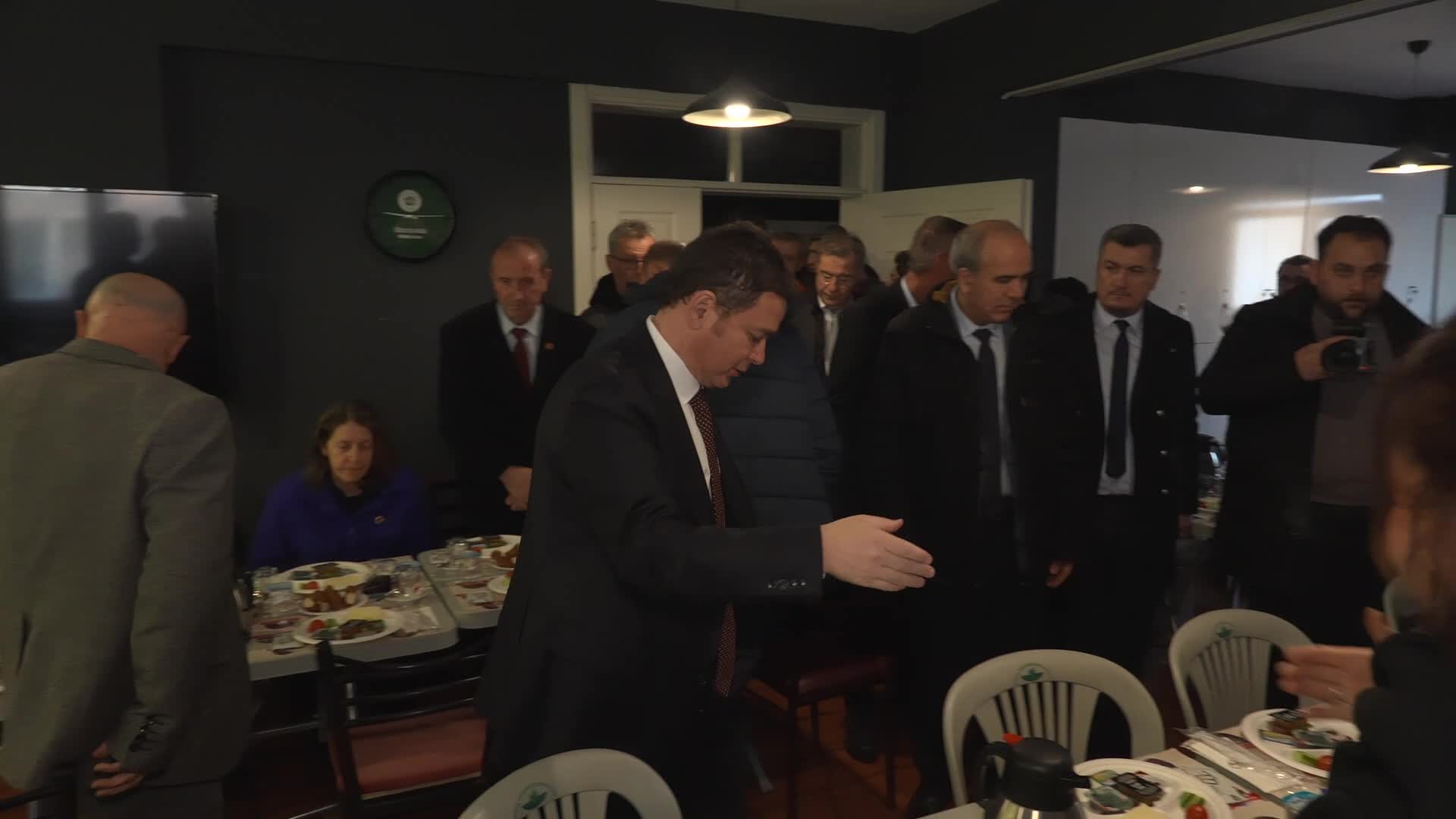 Osmangazi Belediye Başkanı Aydın, Gülbahçe Mahallesi sakinlerini dinledi