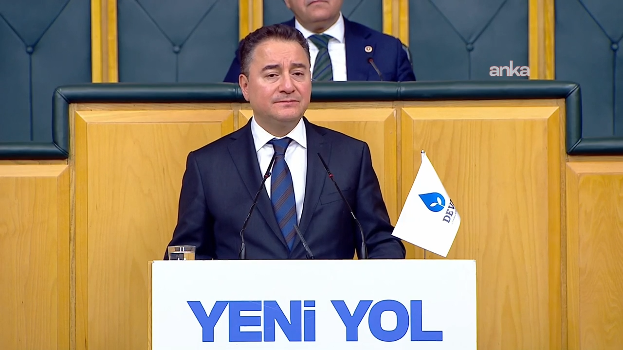 Yeni Yol grup toplantısı… Ali Babacan: "İktidar bir devleti yönettiğini unuttu; deprem bölgesinin açgözlü müteahhidi oldu"