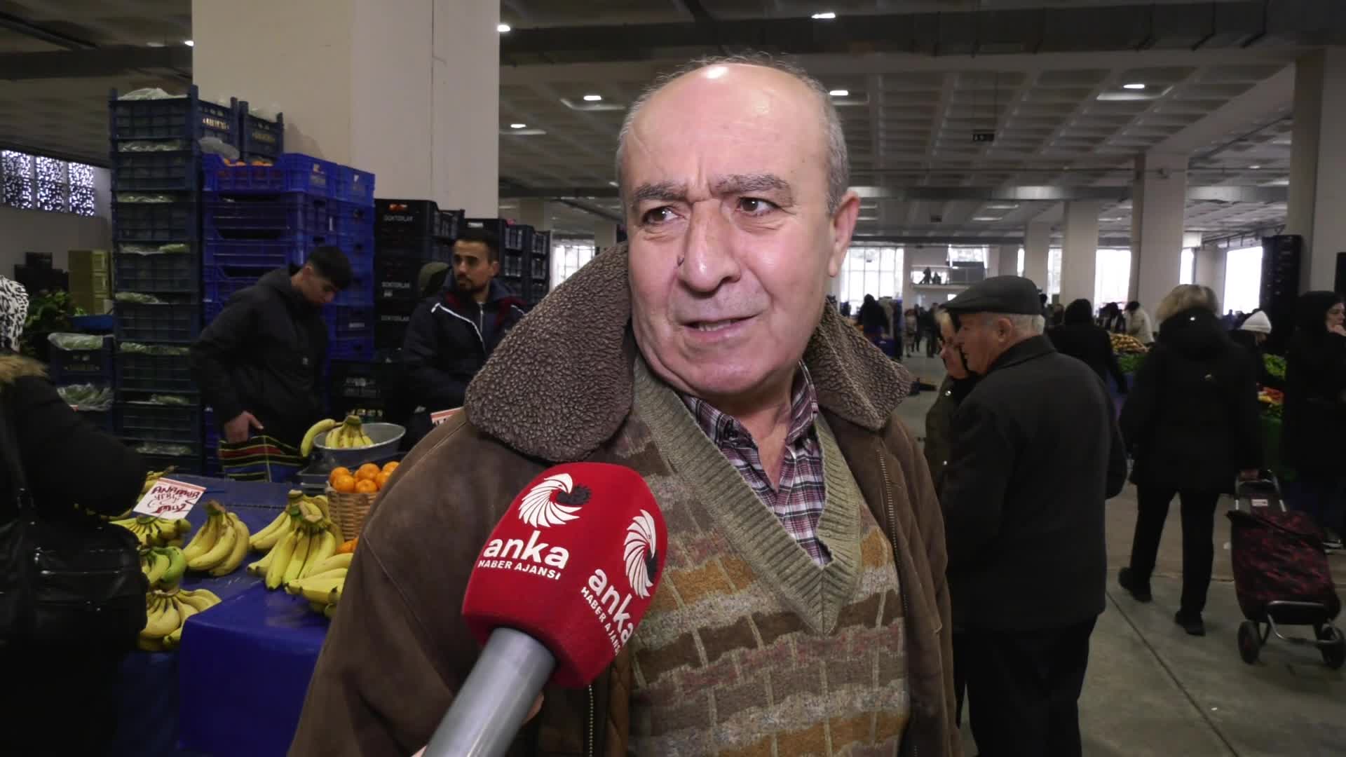 Çorlu Atakent Pazarı'nda vatandaşların enflasyon tepkisi: Yazık günah. Aptal yerine koyuyorlar insanları... Cennet gibi ülkem için üzülüyorum... Erken seçim istiyoruz