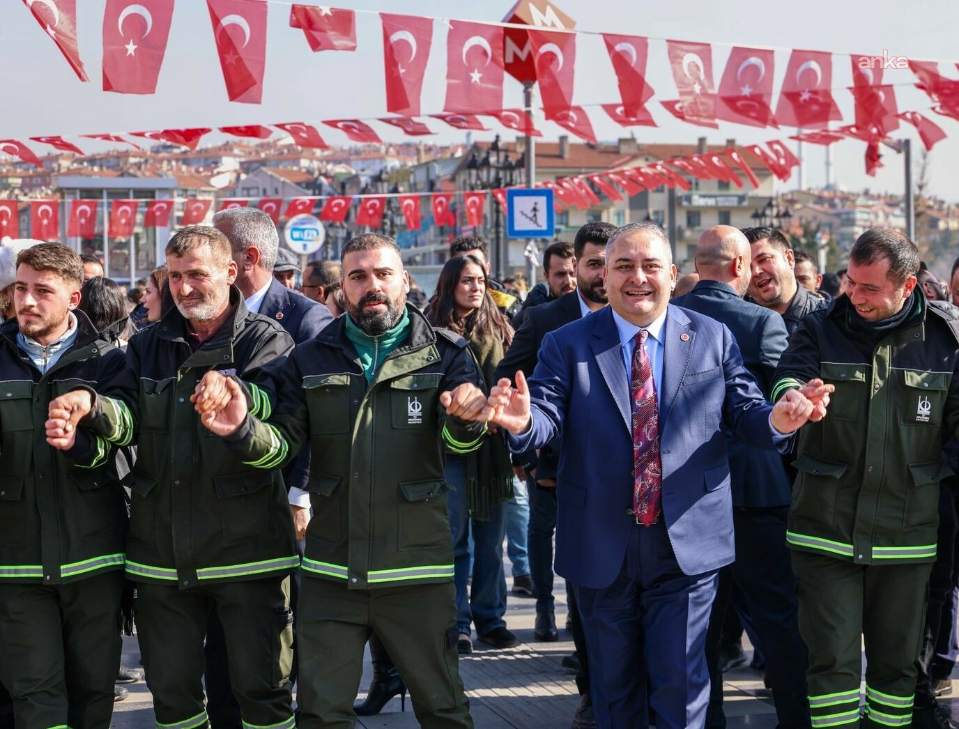 Keçiören Belediyesi'nde yüzleri güldüren maaş zammı