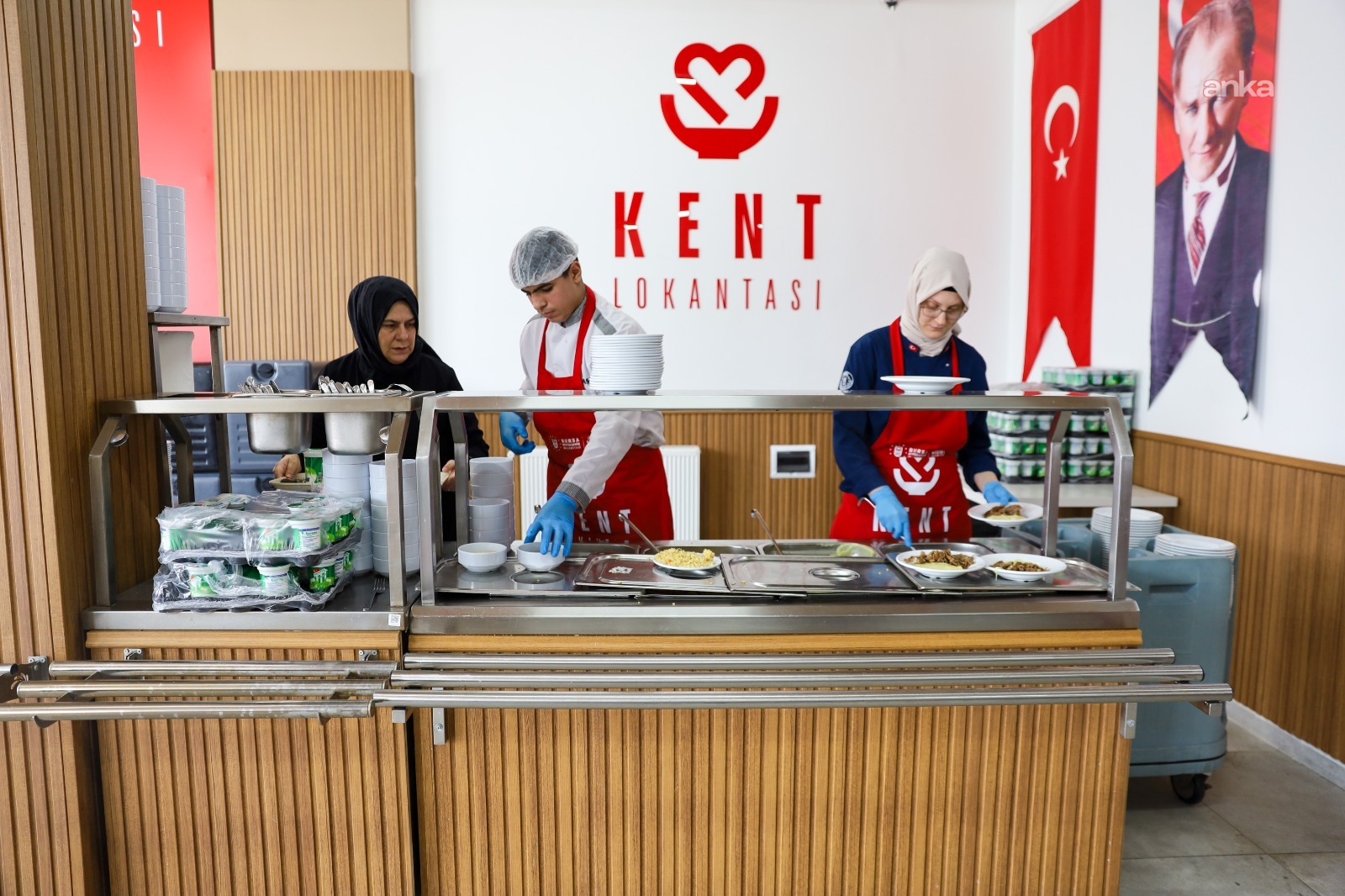 Bursa Büyükşehir Belediyesi Kent Lokantaları'na yoğun ilgi