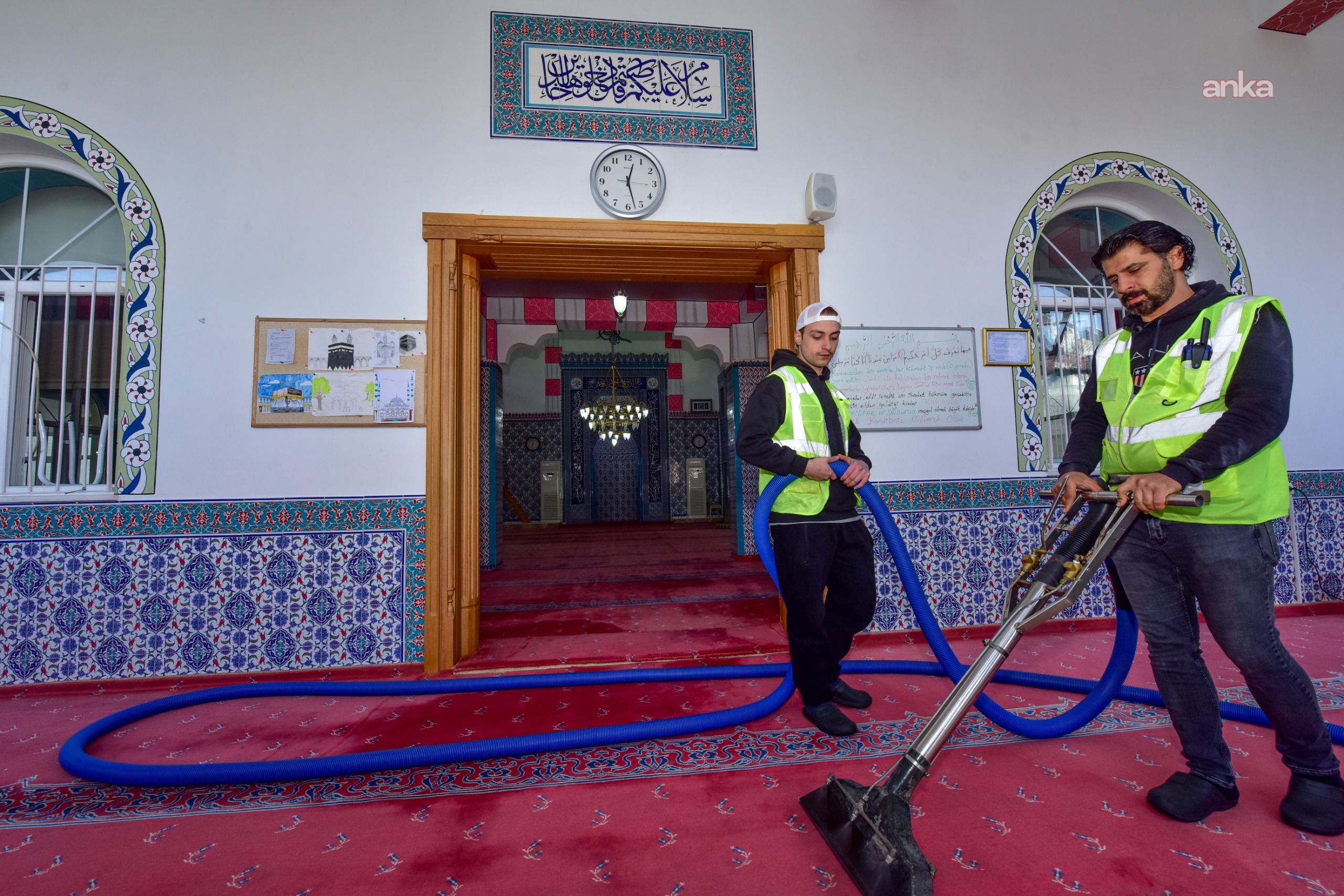 Bursa Büyükşehir Belediyesi’nden camilerde Ramazan temizliği