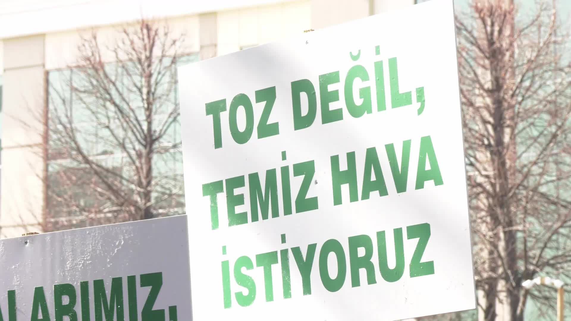 "Sepiyolit Madeni Ocağı Projesi'ne" karşı eylem... Uruşlular Derneği Başkan Yardımcısı Karataş: "Beypazarı ve Güdül olarak madencilere verilecek bir karış toprağımız yoktur"