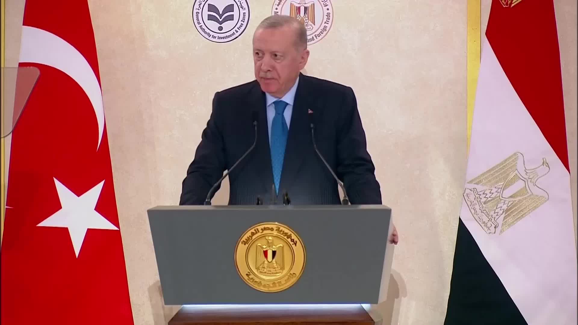Cumhurbaşkanı Erdoğan: Türkiye ve Mısır, iki kardeş ülke olmanın yanı sıra bölgelerinde sınırlarının ötesinde sorumluluklara sahip iki güçlü devlettir