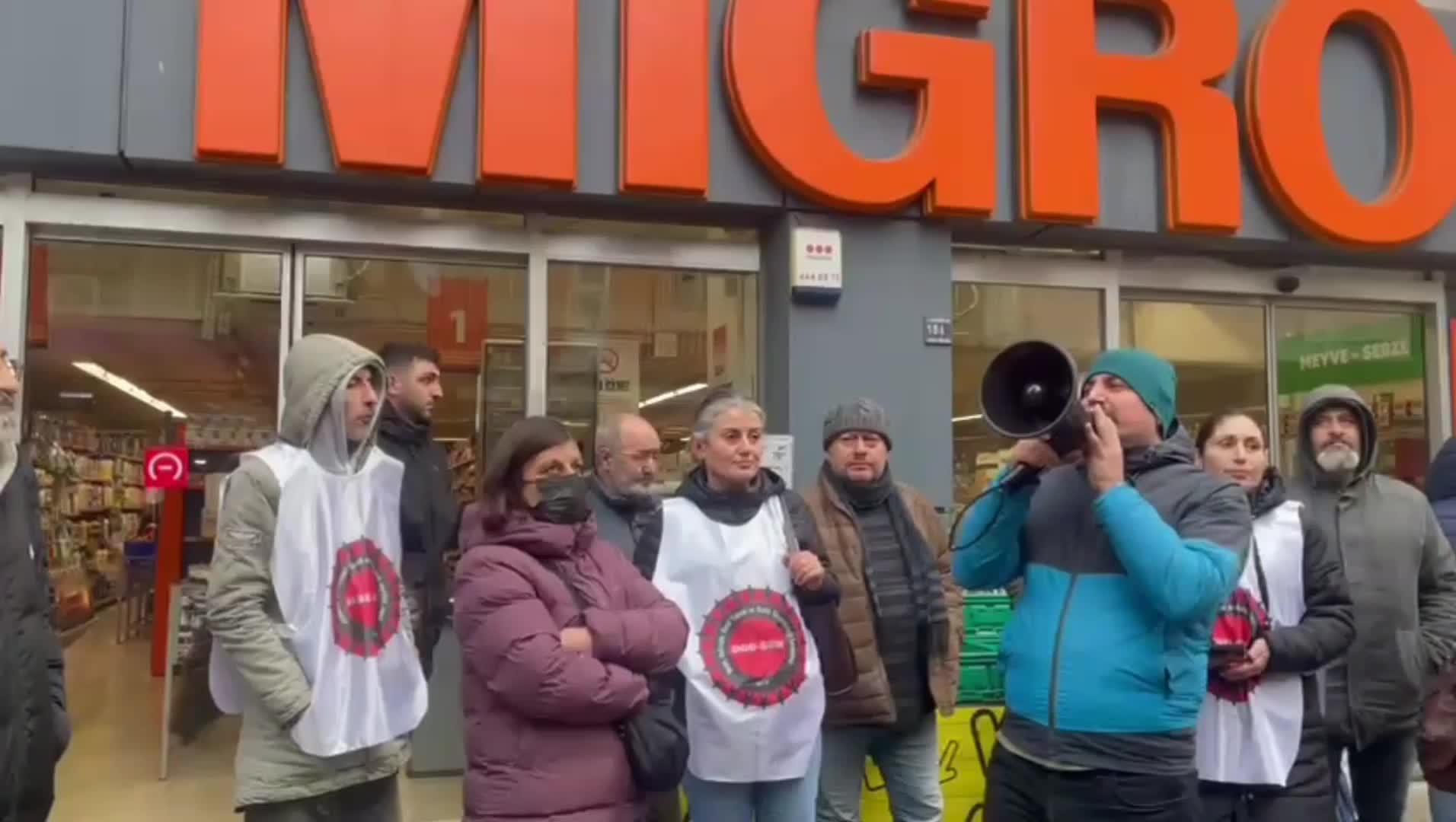 Migros depo işçilerine Hopa’dan destek