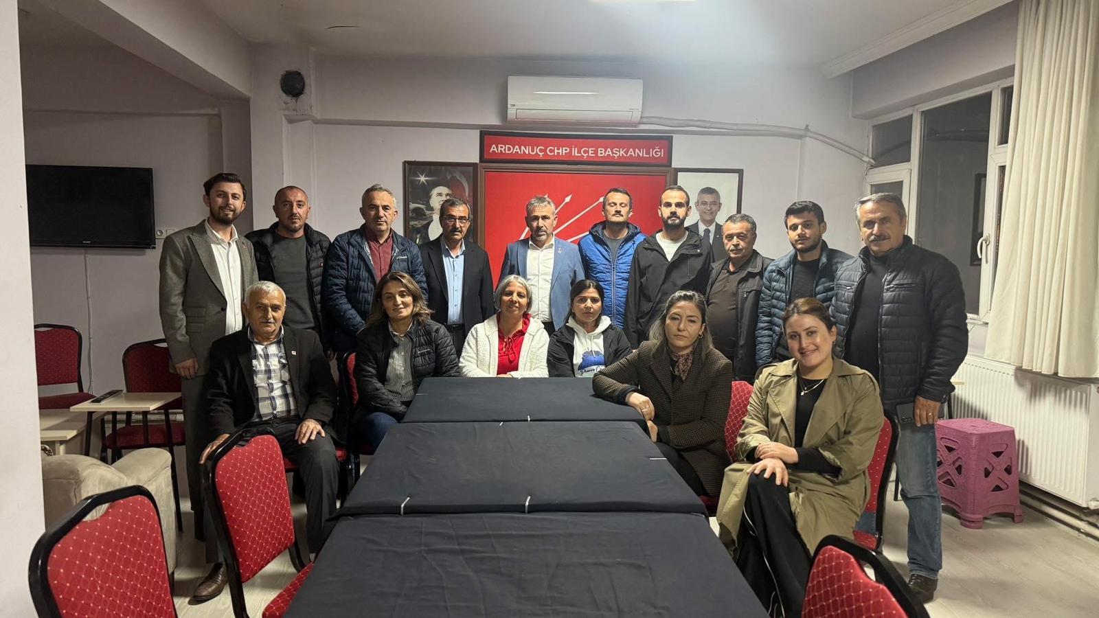 CHP Ardanuç İlçe Örgütü'nden Valiliğe tepki: Vatandaşa hakaret kabul edilemez