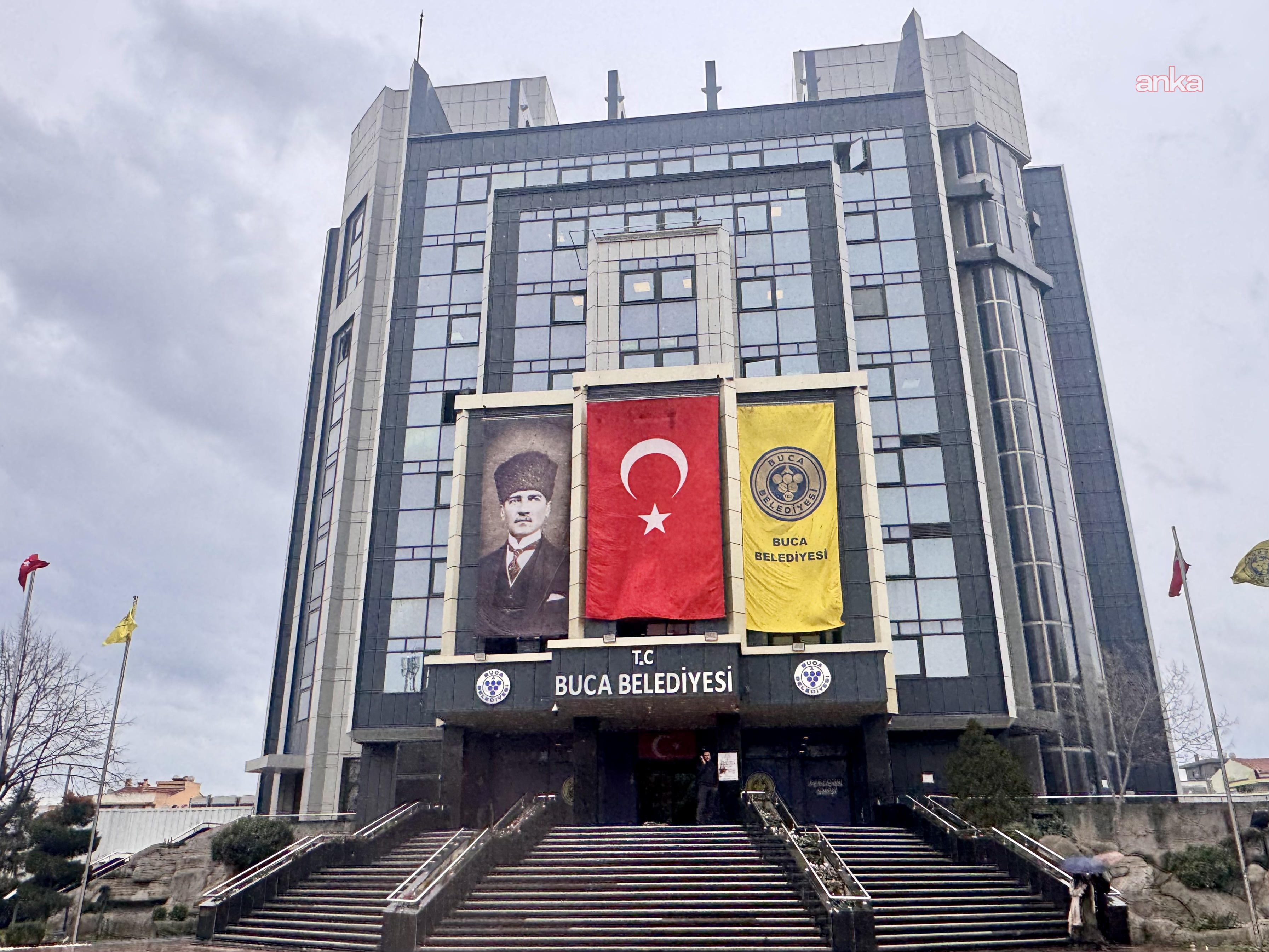 Buca Belediyesi'ne operasyon...Gözaltı sayısı 26’ya yükseldi
