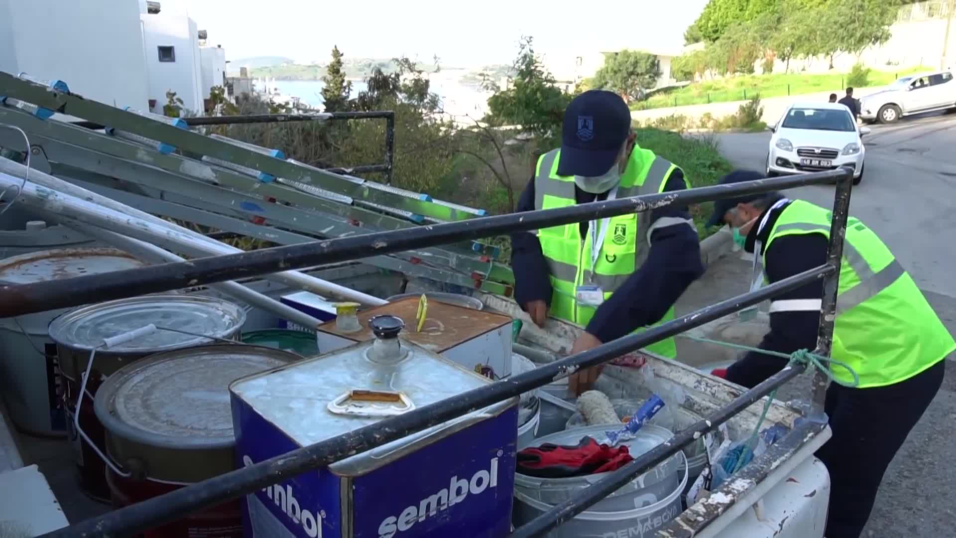 Bodrum Belediyesi'nden görüntü kirliliğine müdahale