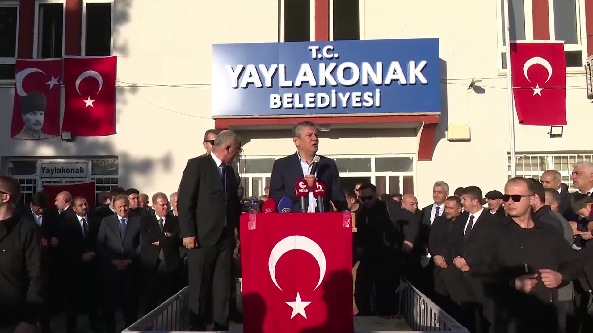 Özgür Özel: Atatürk'ün partisi yine iktidar olacak, yine size sahip çıkacak