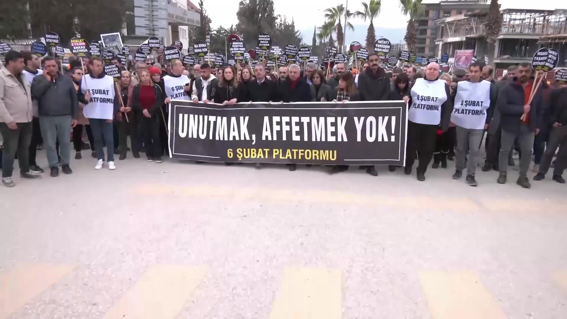 6 Şubat’ın üçüncü yılında Hatay’da anma: Eğer mahalle kültürü yok ediliyorsa, bizden habersiz kararlar veriliyorsa orada ayağa kalkan şey yaşam değildir