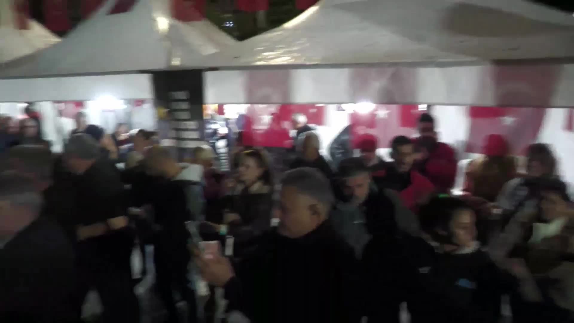 Zeydan Karalar'ın tahliyesi Adana'da coşkuyla karşılandı