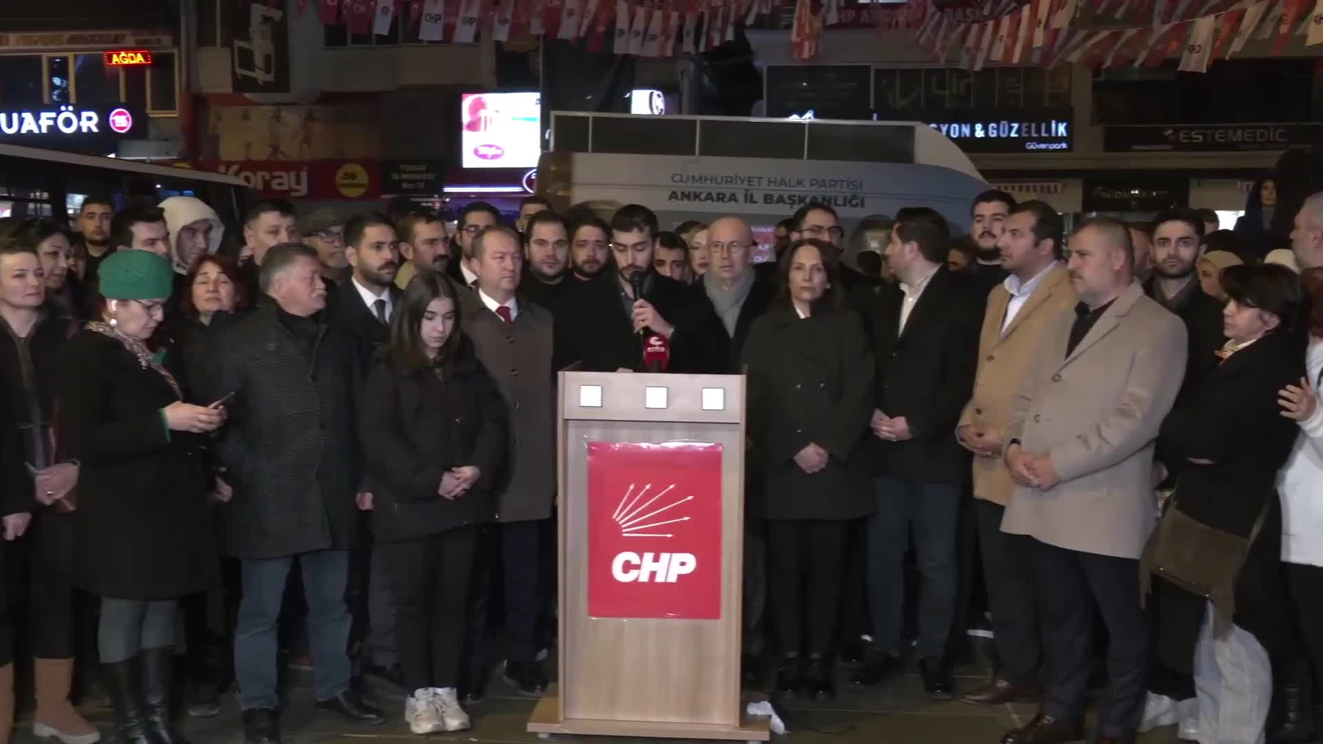 CHP Gençlik Kolları 6 Şubat'ı andı... Çankaya Gençlik Kolları Başkanı Görgülü, "Kahramanmaraş merkezli depremlerde yalnızca binalar yıkılmadı, ihmaller ve liyakatsizlik de yıkıldı"