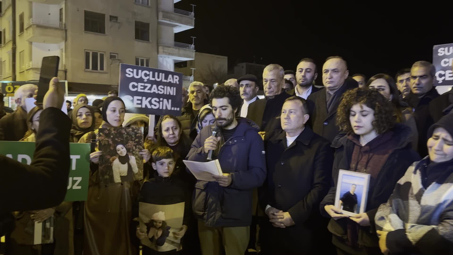 6 Şubat depremlerinin üçüncü yılı... 51 kişiye mezar olan Furkan Apartmanı'nda "adalet nöbeti"