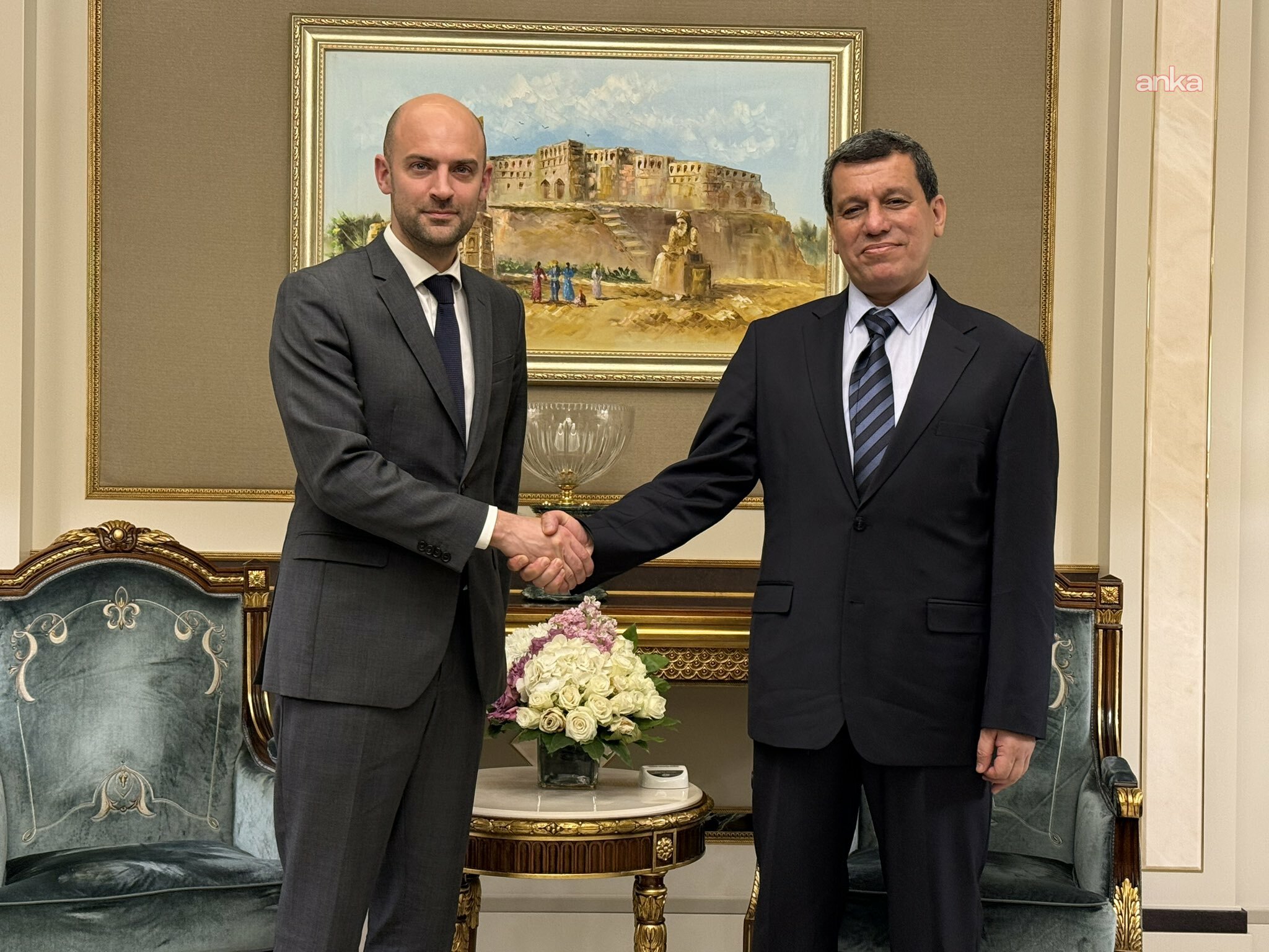 Fransa Dışişleri Bakanı Barrot, Erbil'de Barzani ve Mazlum Abdi ile görüştü