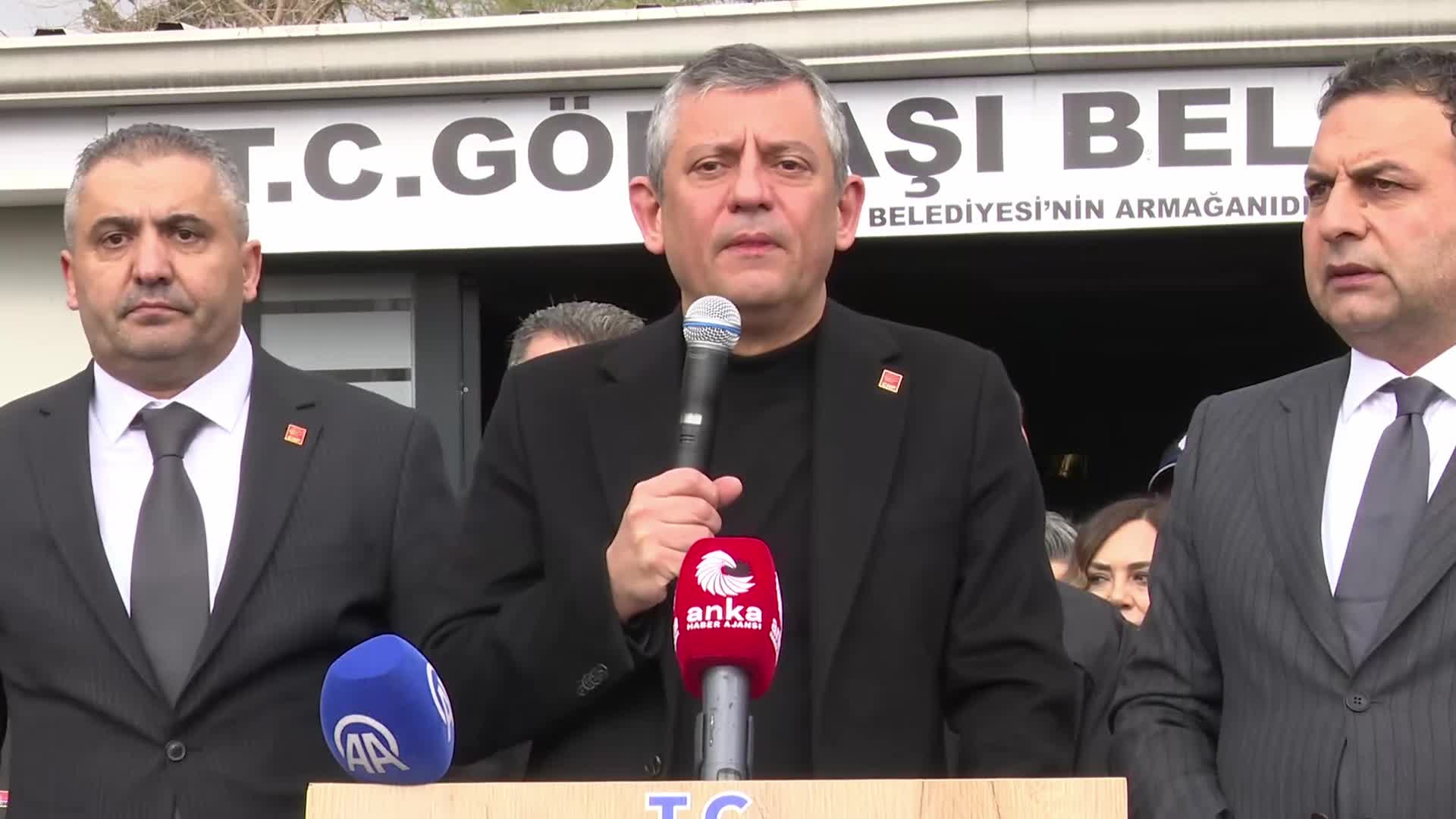 Özgür Özel: AFAD kayıtlarına göre CHP’li belediyeler deprem bölgesine 50 bin çadır dağıttı, bin 810 konteyner kurdu